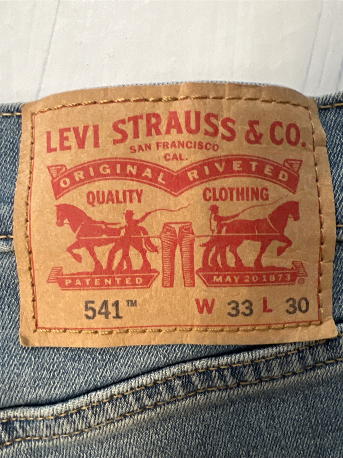 LEVI STRAUSS Men All Seasons Tech 541 Athletic Denim Jeans 33×30 Light Blue Wash