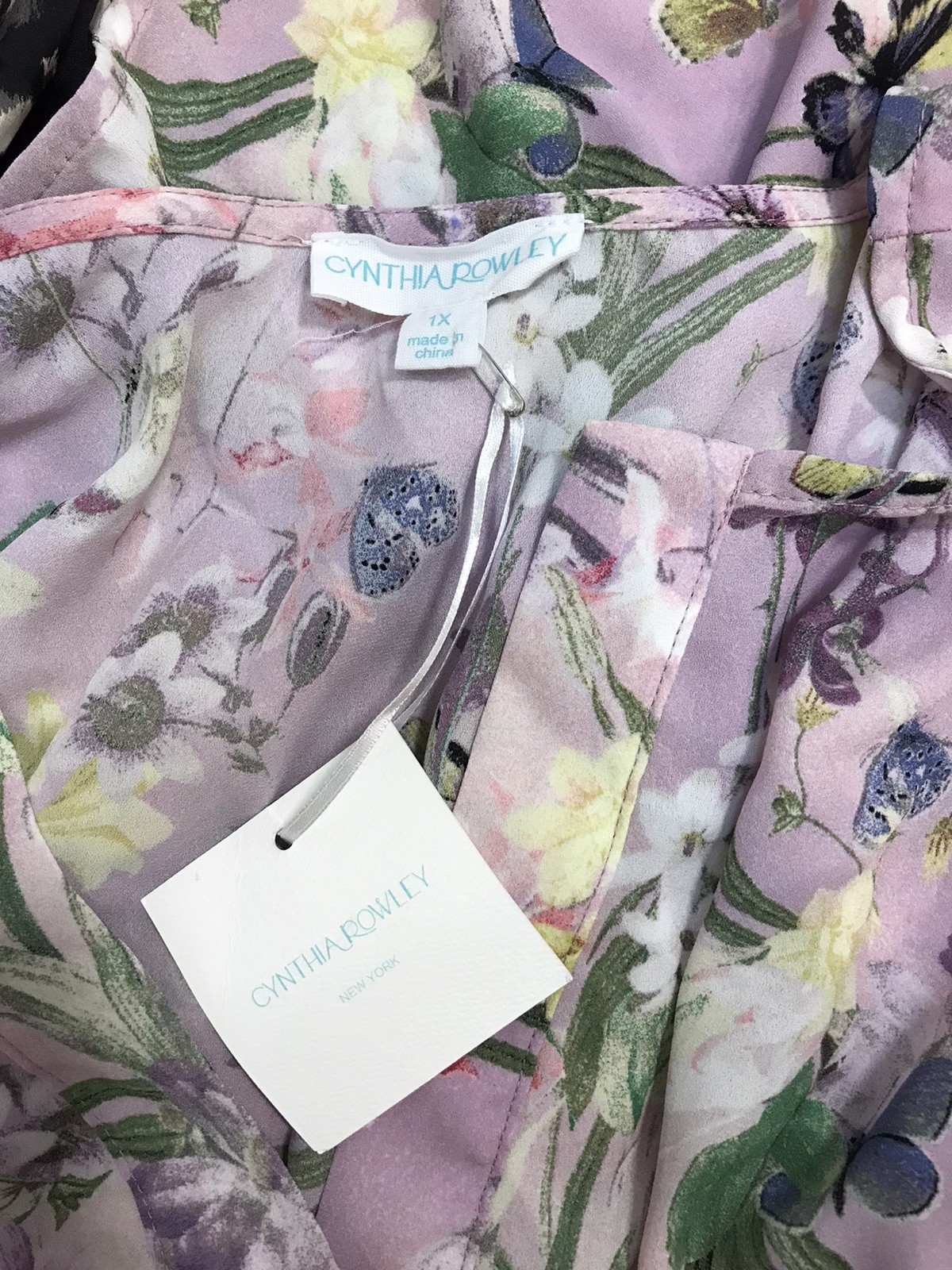 Cynthia Rowley 1X Plus Top Floral Prints Short Sleeves Summer Blouse Low V Cut