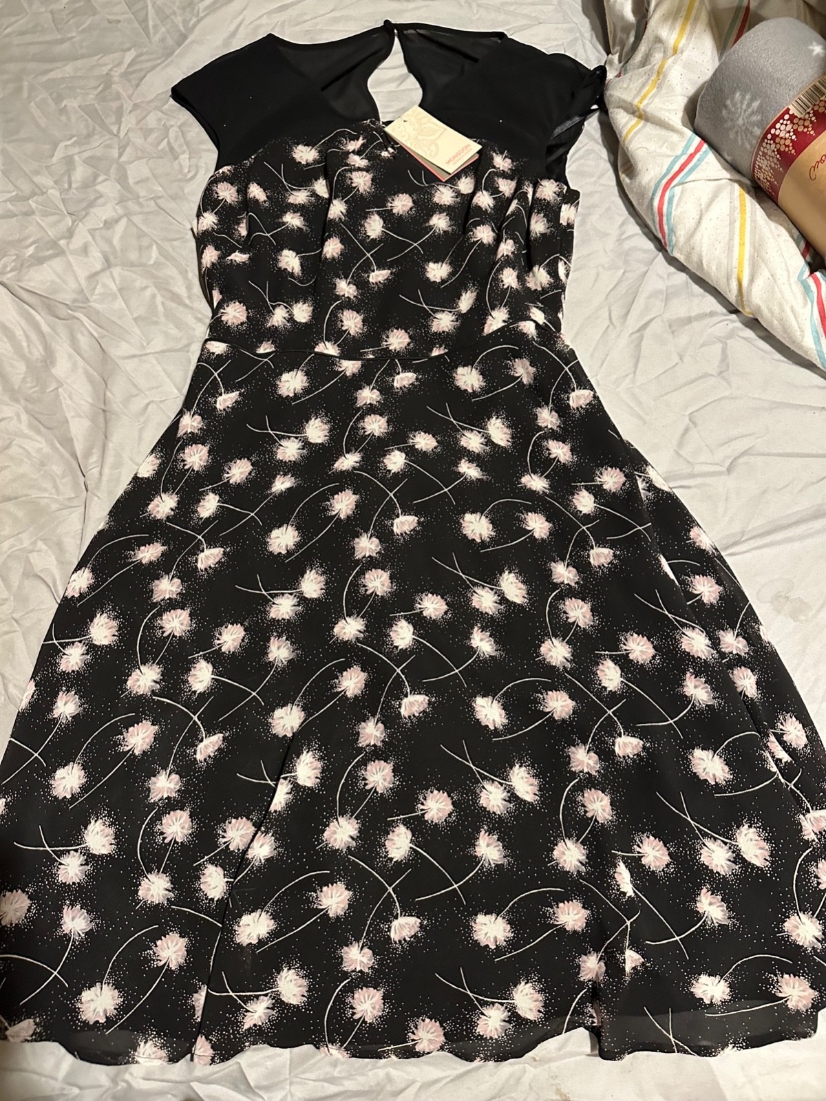 Monsoon Dress Women’s Size UK14 BNWT Black w/ Lilac/rose flower & pollen design