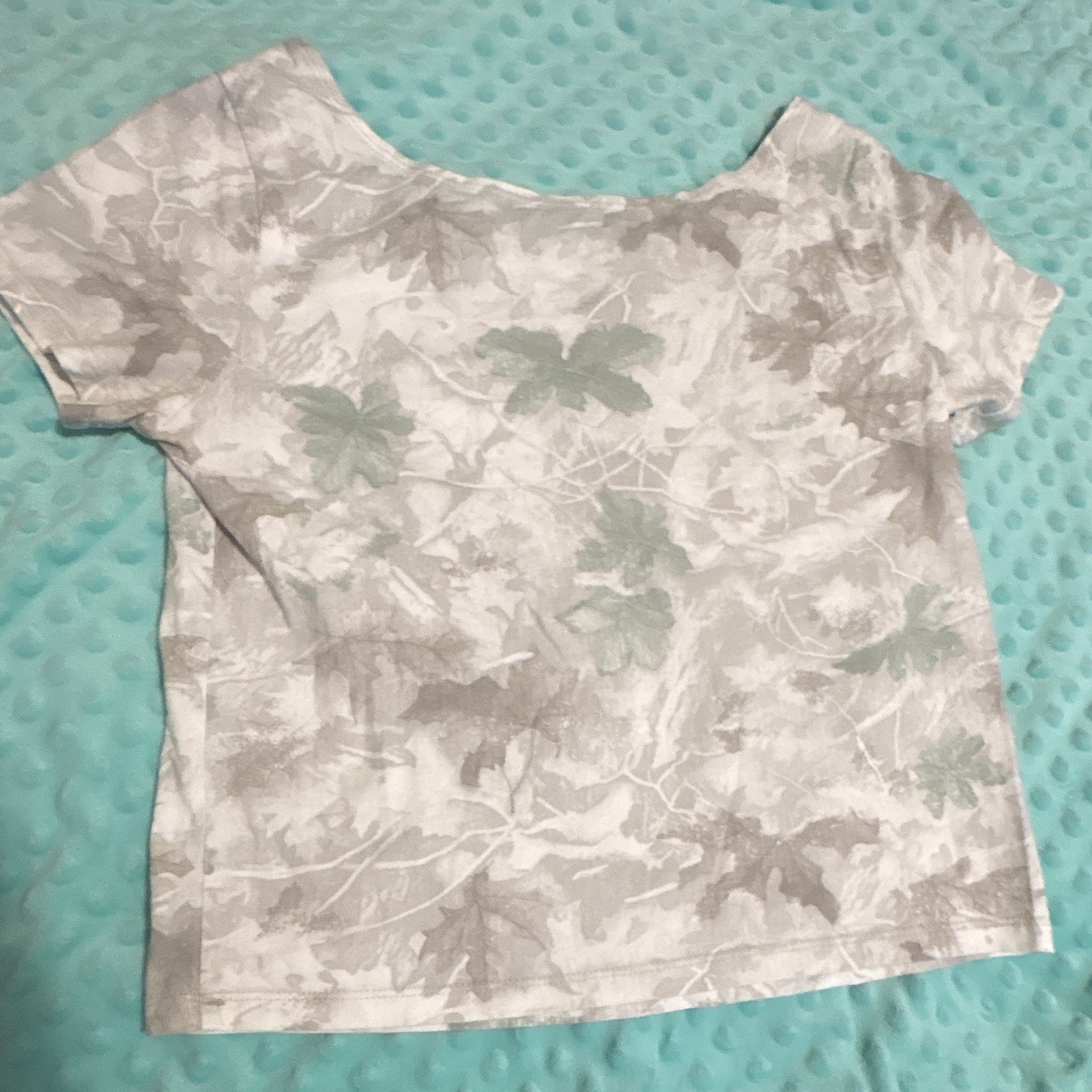 Organic Generation Women’s XS Cropped Camo T-Shirt White Gray Cotton Knit