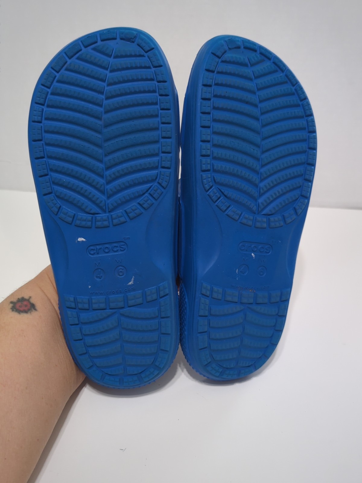 CROCS Classic Slide Sandal Men 4 Women 6 Blue Double Strap Slip On Unisex EUC