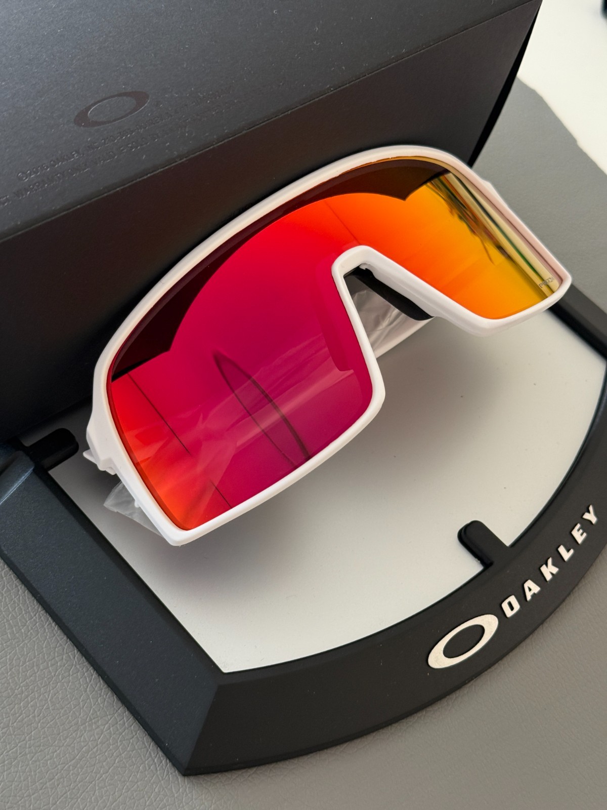 Oakley Sutro Matte White / Prizm Road Sunglasses OO9406-0637