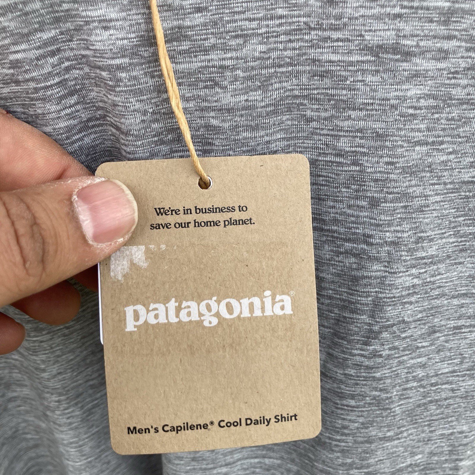 Patagonia Mens Medium Capilene Cool Daily Short Sleeve Feather Grey T-shirt NWT