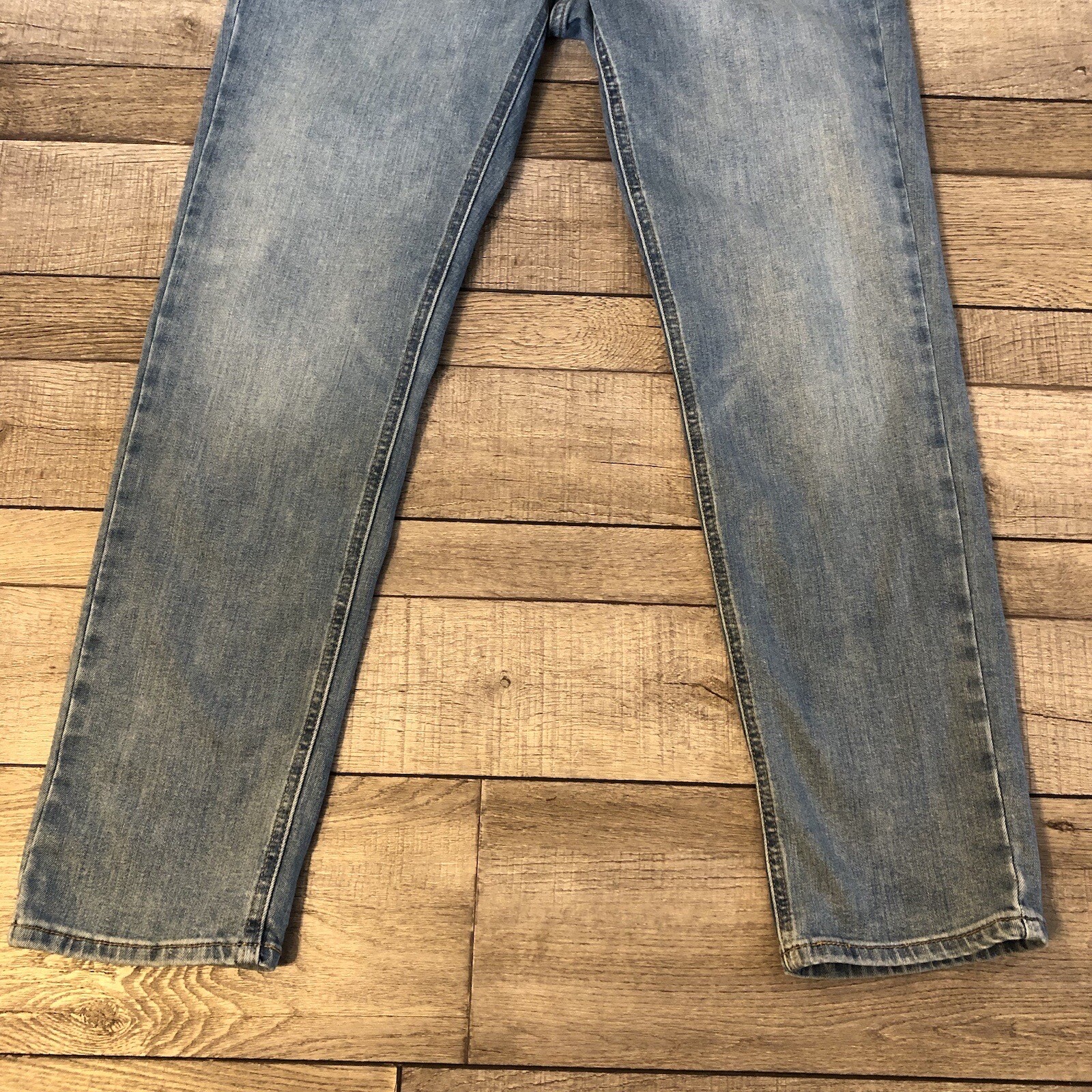 Levi’s 541 All Seasons Tech Jeans Mens Size 32x(31) Straight Leg Medium Wash