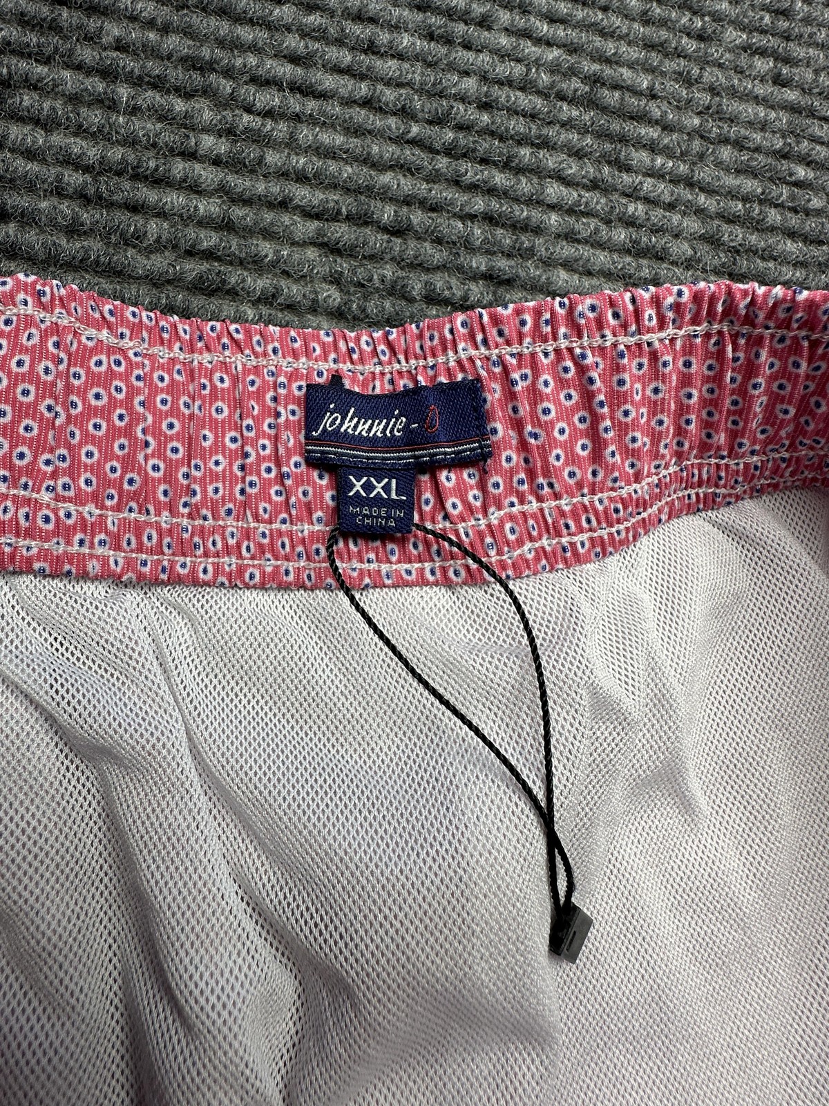 johnnie-O Swim Trunks Mens 2XL Pink Mesh Lined Drawstring Elastic 8in Inseam