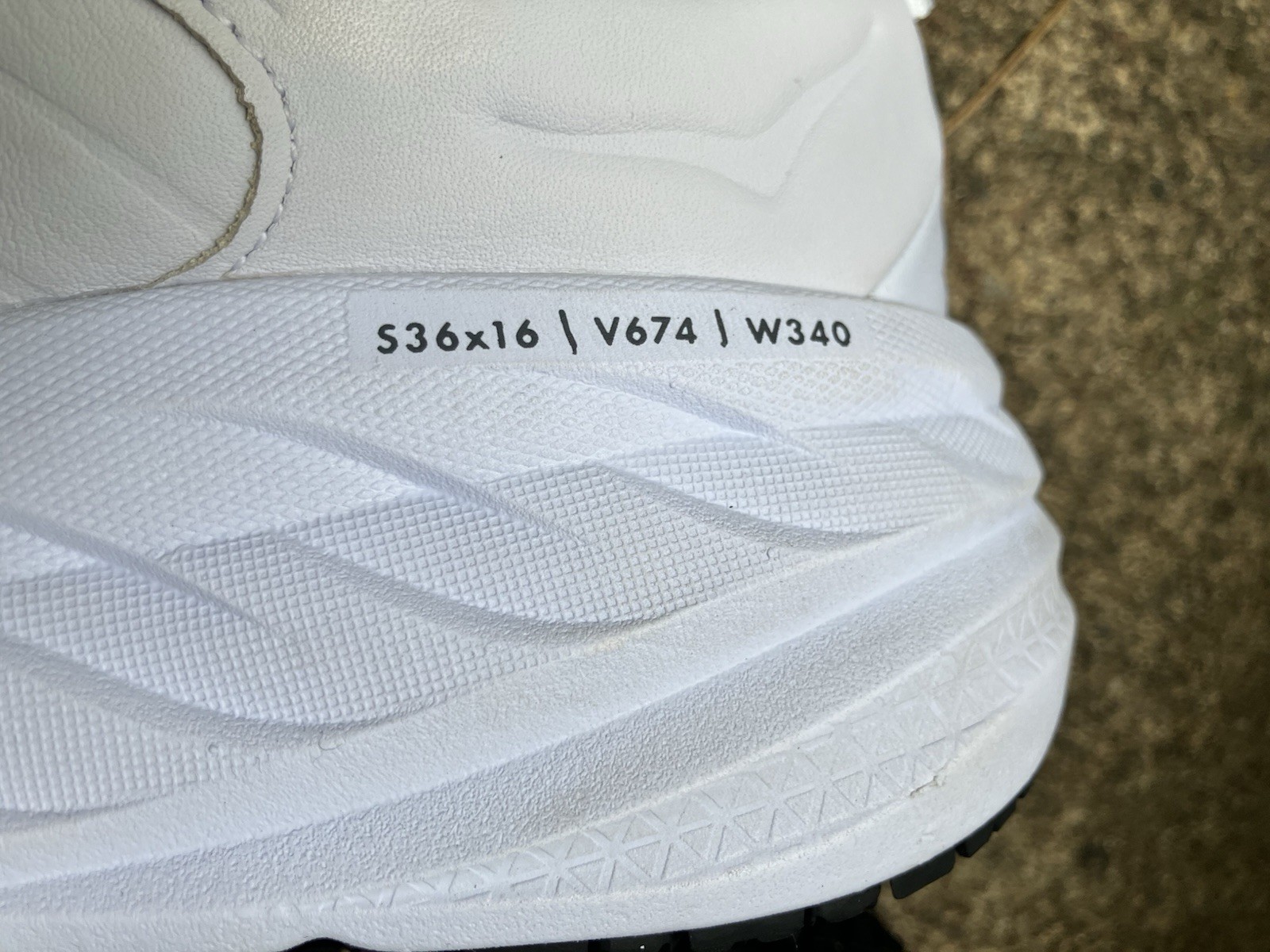 Hoka One One Bondi SR White Women’s 8 Leather Athletic Sneakers Slip Resistant