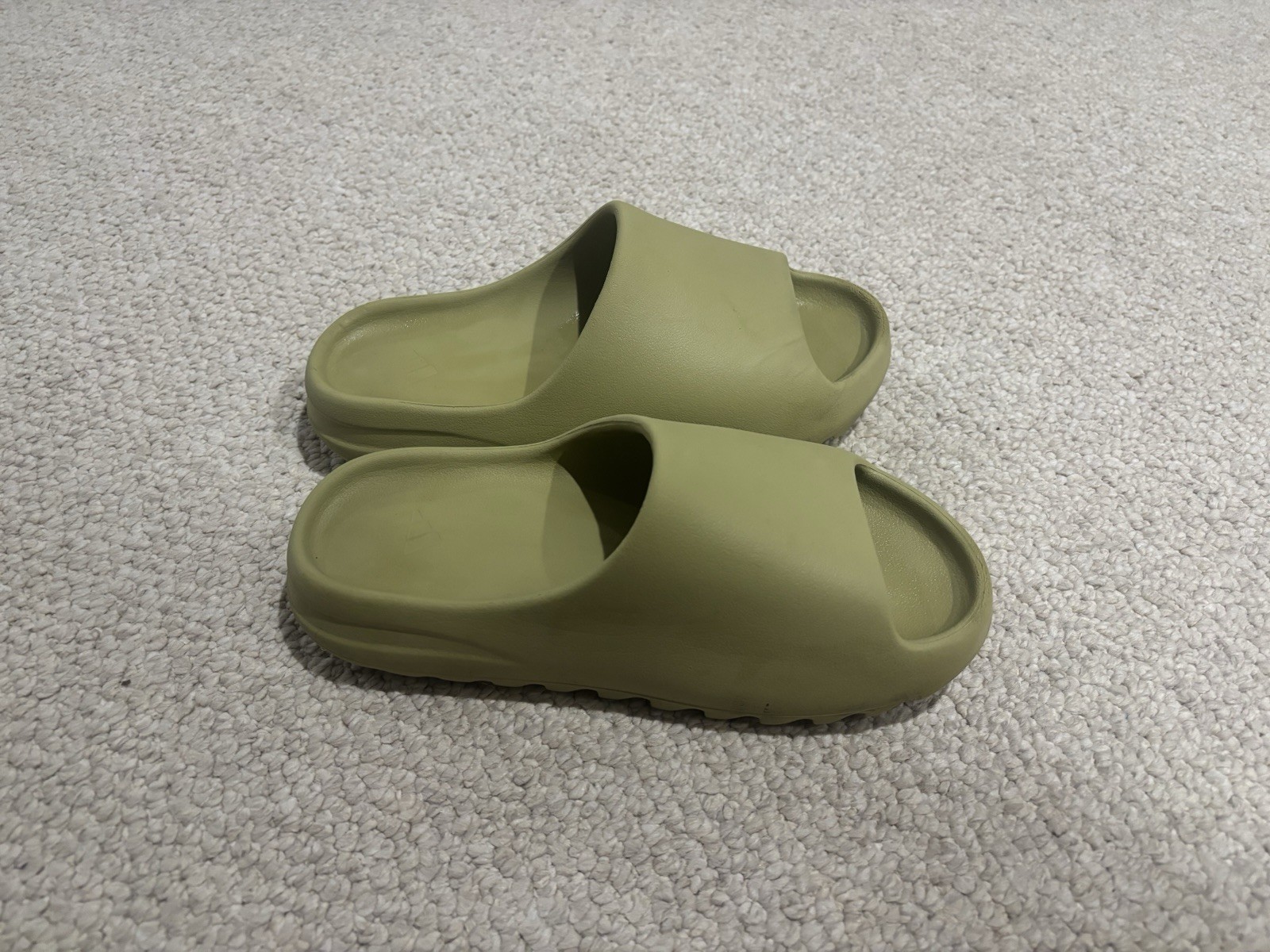 Green Solid Slide Sandal Open Toe Slip-On Unisex Adults Casual Footwear