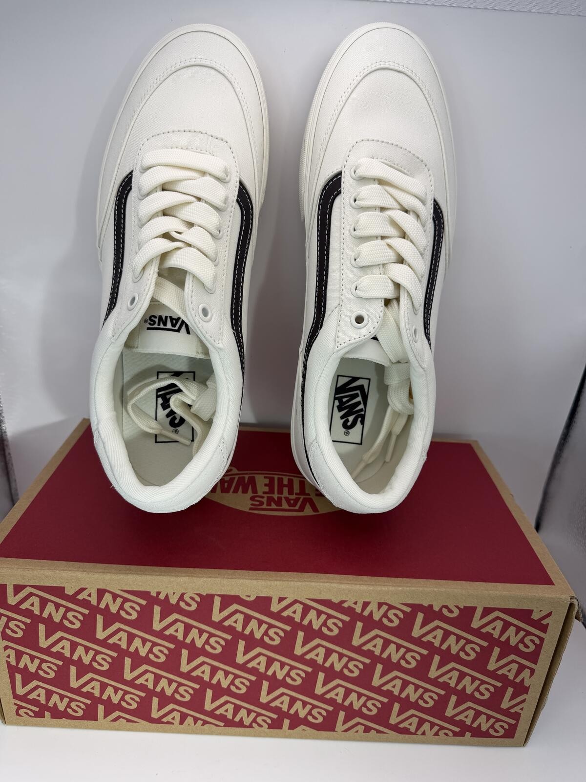 Vans Brooklyn LS Vintage White Black Side Stripe Low Top Sneakers Men’s 11.5 NWT