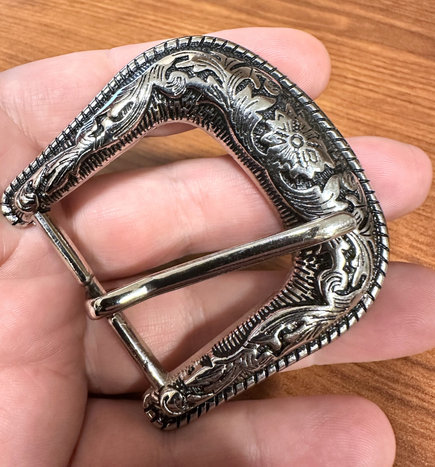 Western Cowboy Silver Flower Engraved Belt Pin Buckle Fits 1-1/2″ Strap