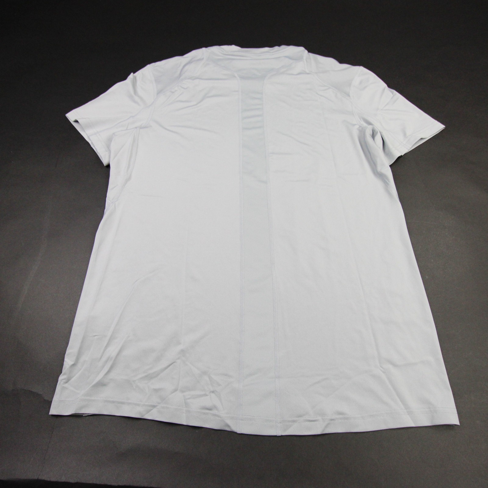 Nike Dri-Fit Short Sleeve Shirt Men’s Light Gray New with Tags Multiple Sizes