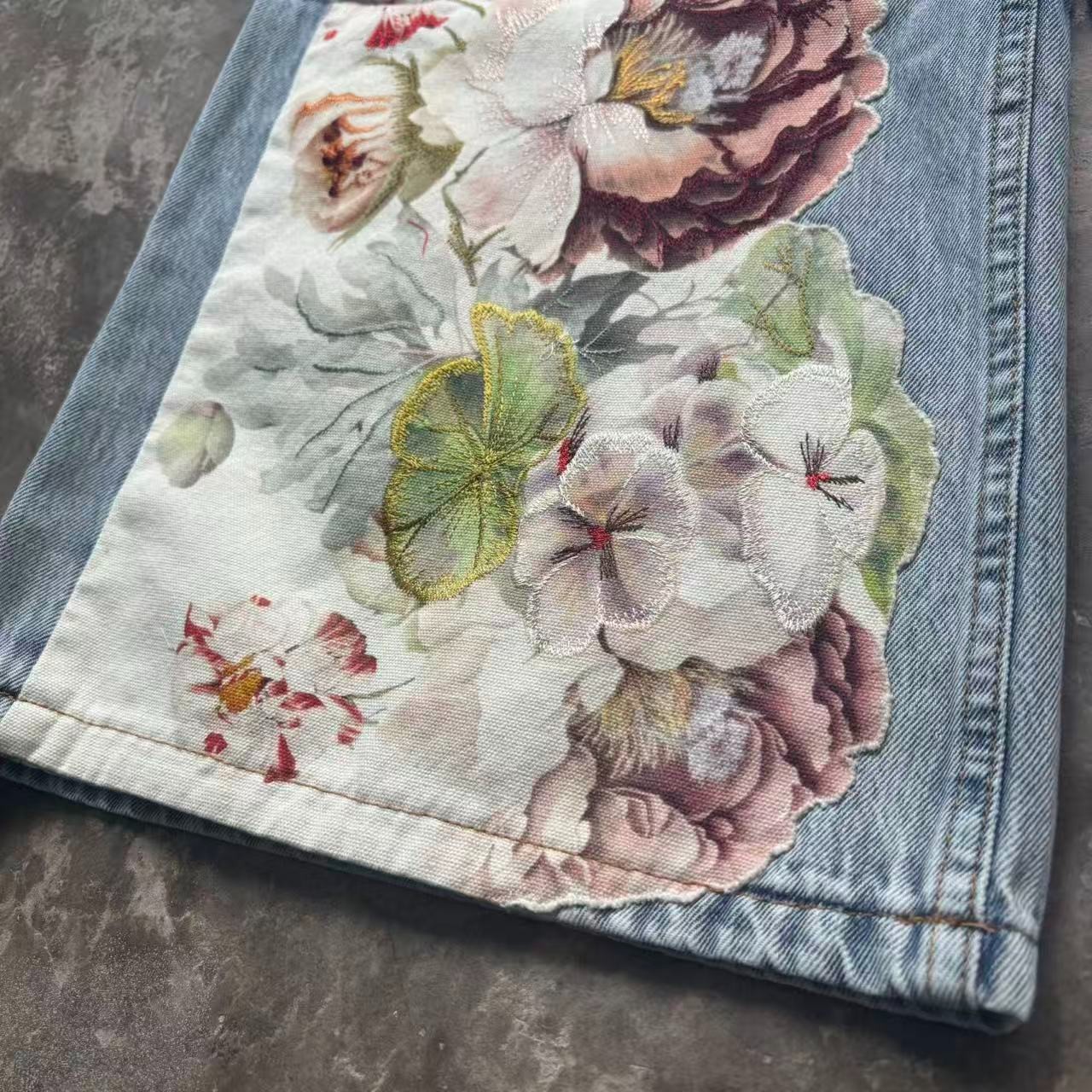 Alice+Olivia 2026SS AMAZING EMBROIDERED JEAN