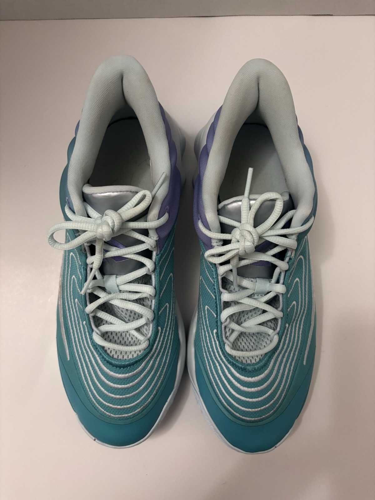 US Men’s 9.5/W 11 – Nike Giannis Immortality 4 “Christmas” FQ3680-300