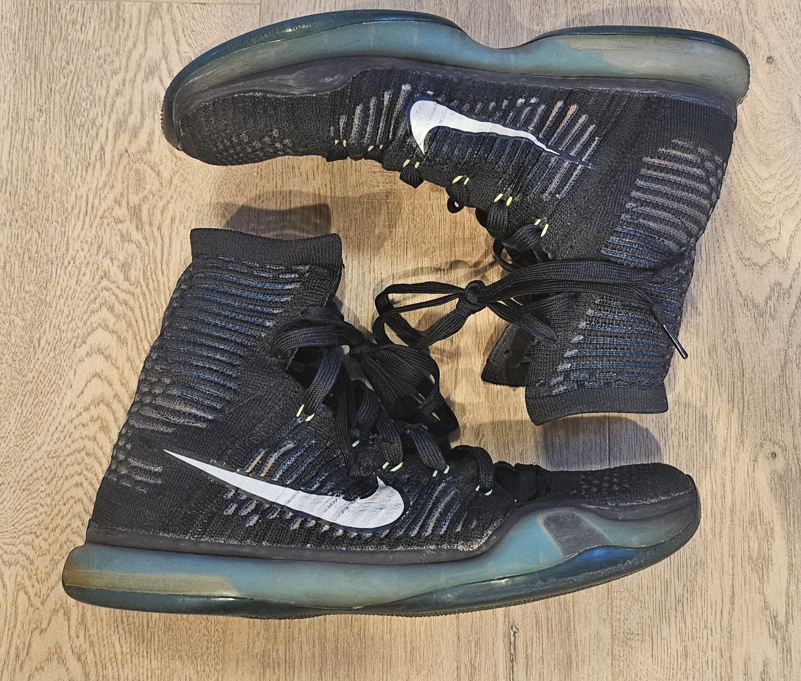SEE DESCRIPTION Nike Kobe 10 Elite Commander 718763-004 Size 8.5