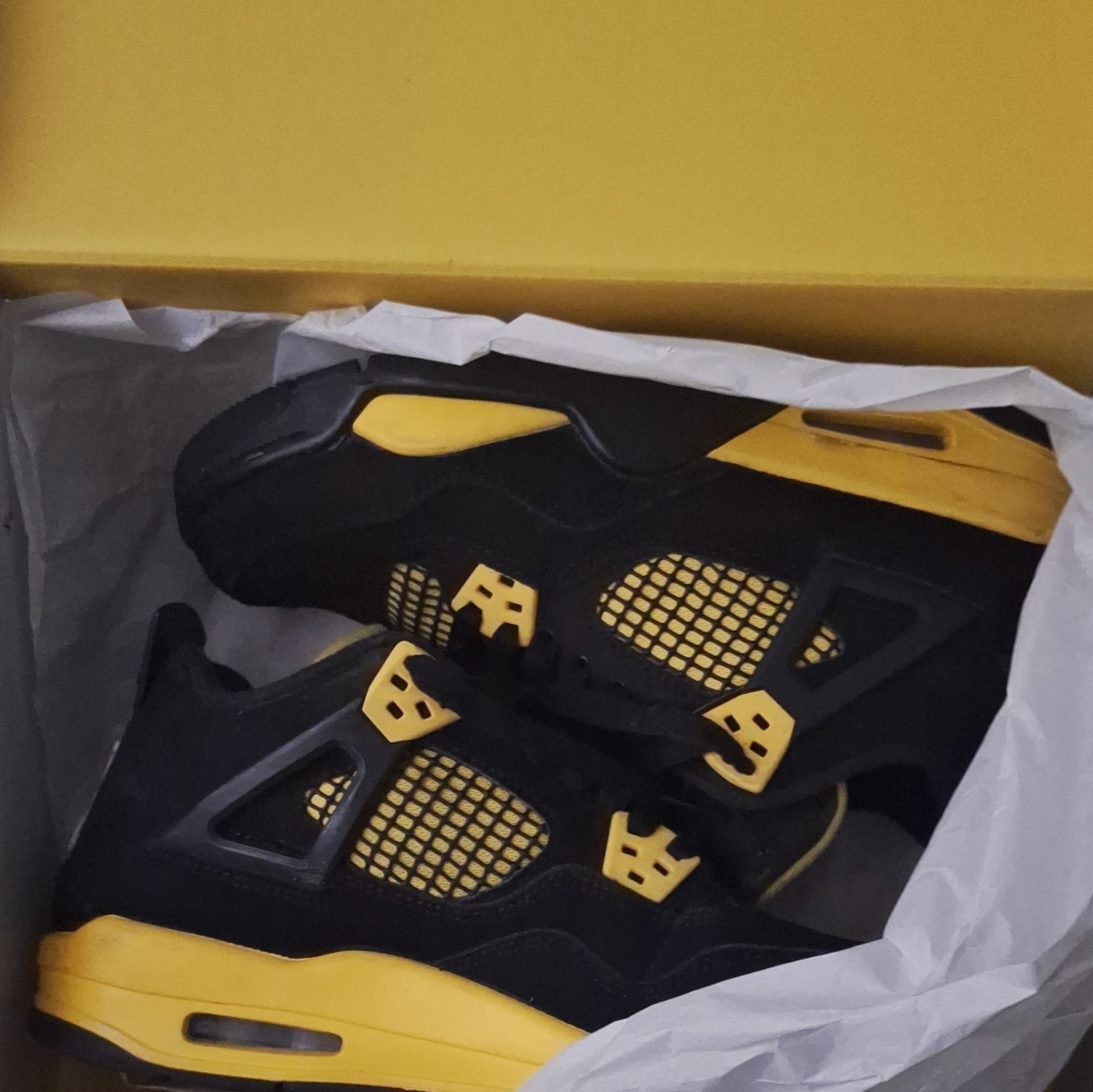 Jordan Air Jordan 4 Retro Thunder Black/Yellow Men’s Basketball Sneakers