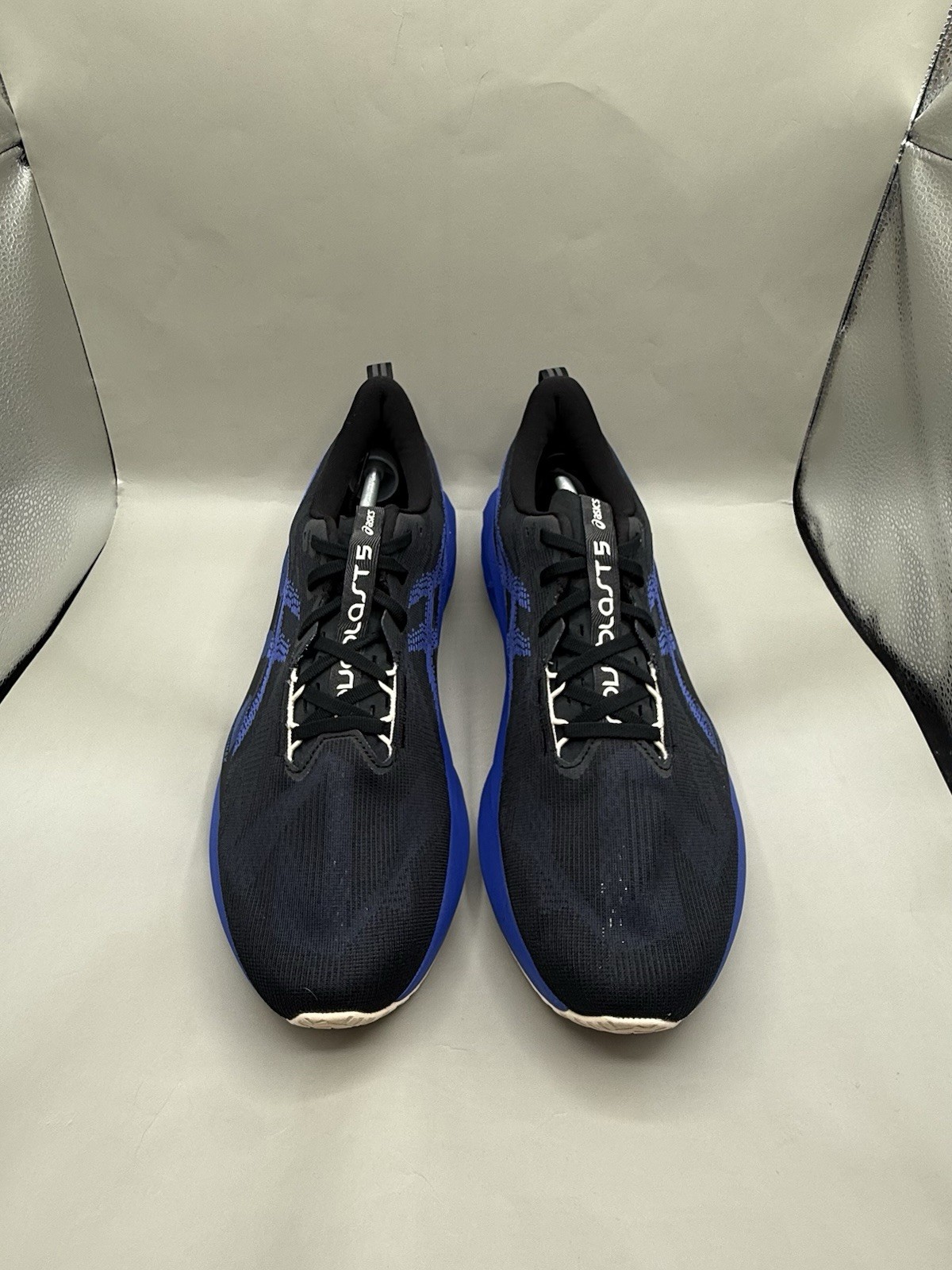 Authentic Asics Novablast 5 Black Cobalt Burst Running Men Size 13 Clean