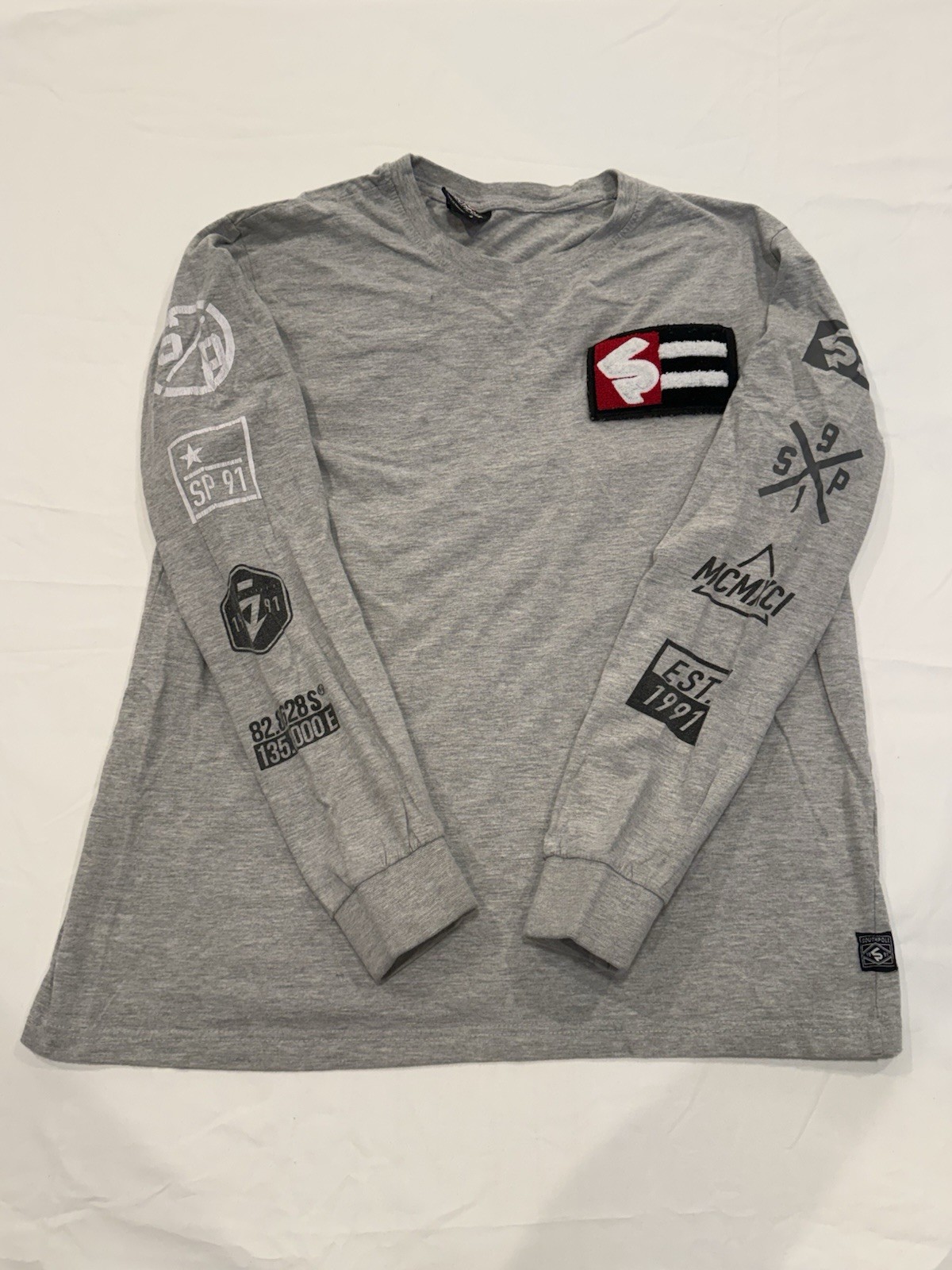 Southpole Y2K Gray Long Sleeve Graphic Shirt L Patch Logo Streetwear