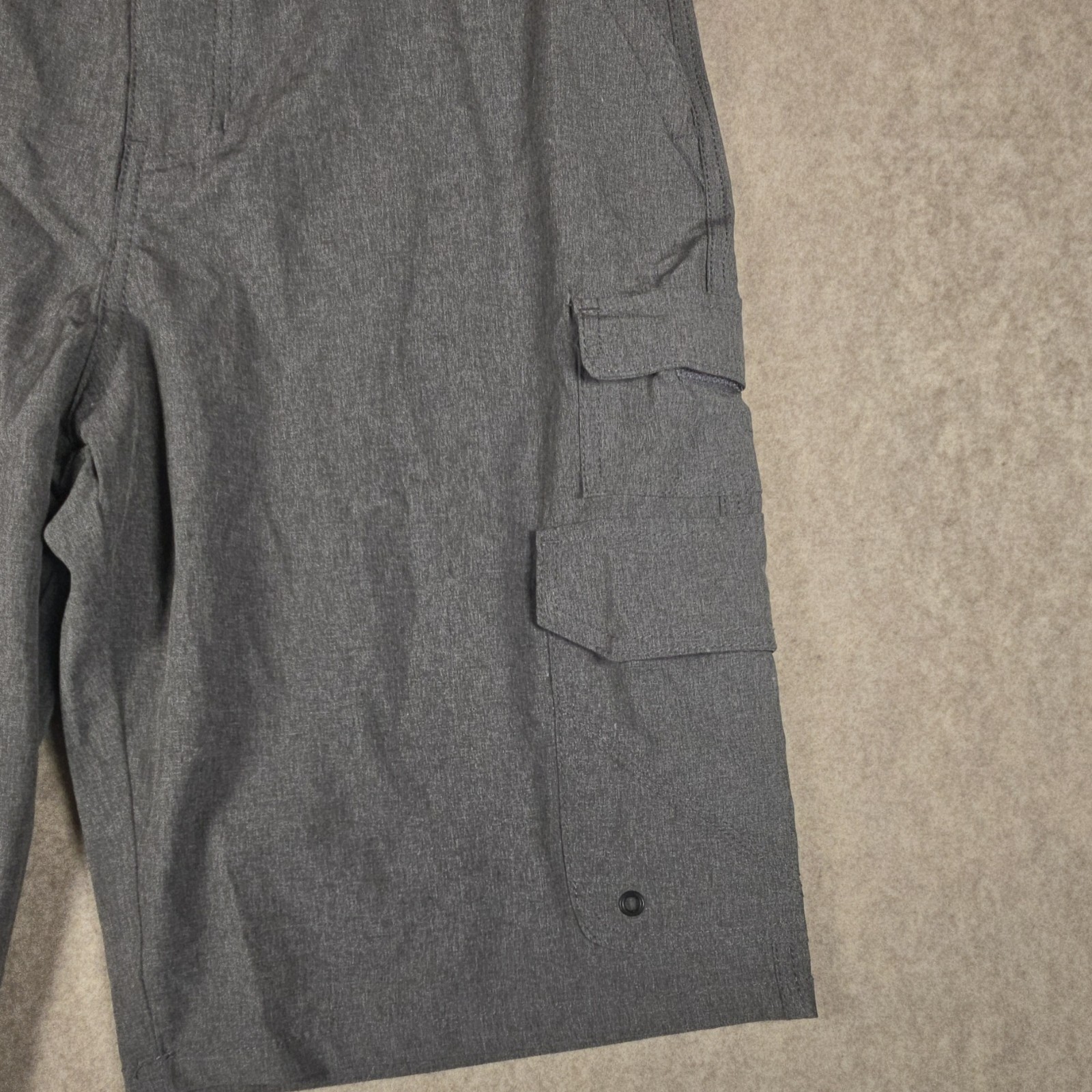 Iron Co. Men’s Hybrid Cargo Shorts Gray Solid Stretch Belted Buckle H427802S