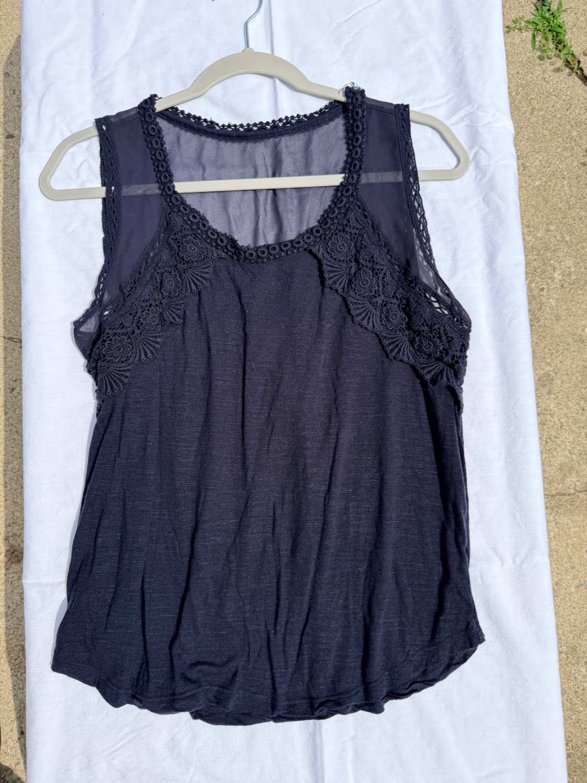 Women’s Summer Tank Tops Size Small & Medium — 5 piece blue tank lot