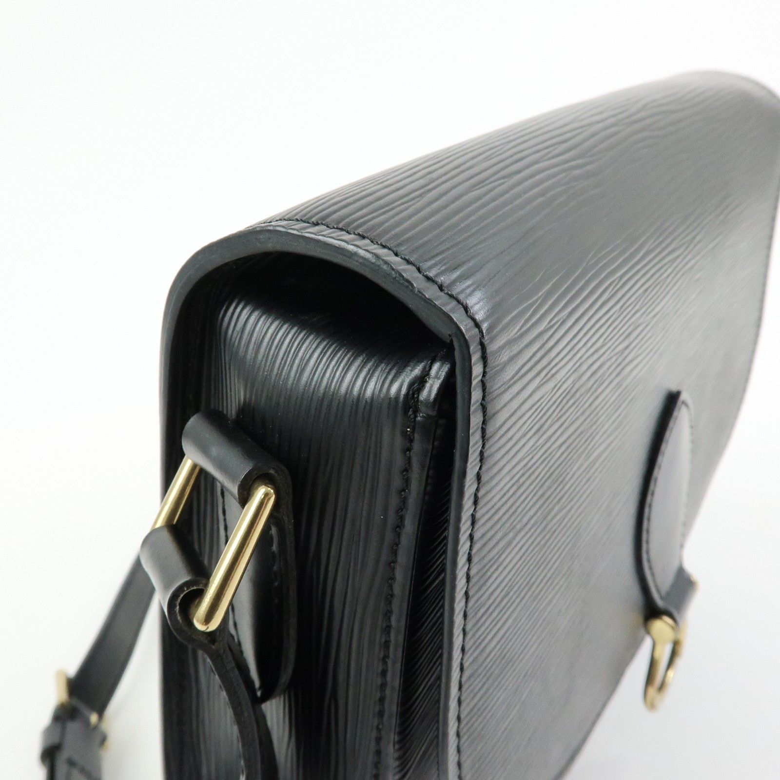 Louis Vuitton Epi Saint Cloud Shoulder Crossbody Bag Noir M52192 Auth Used F/S