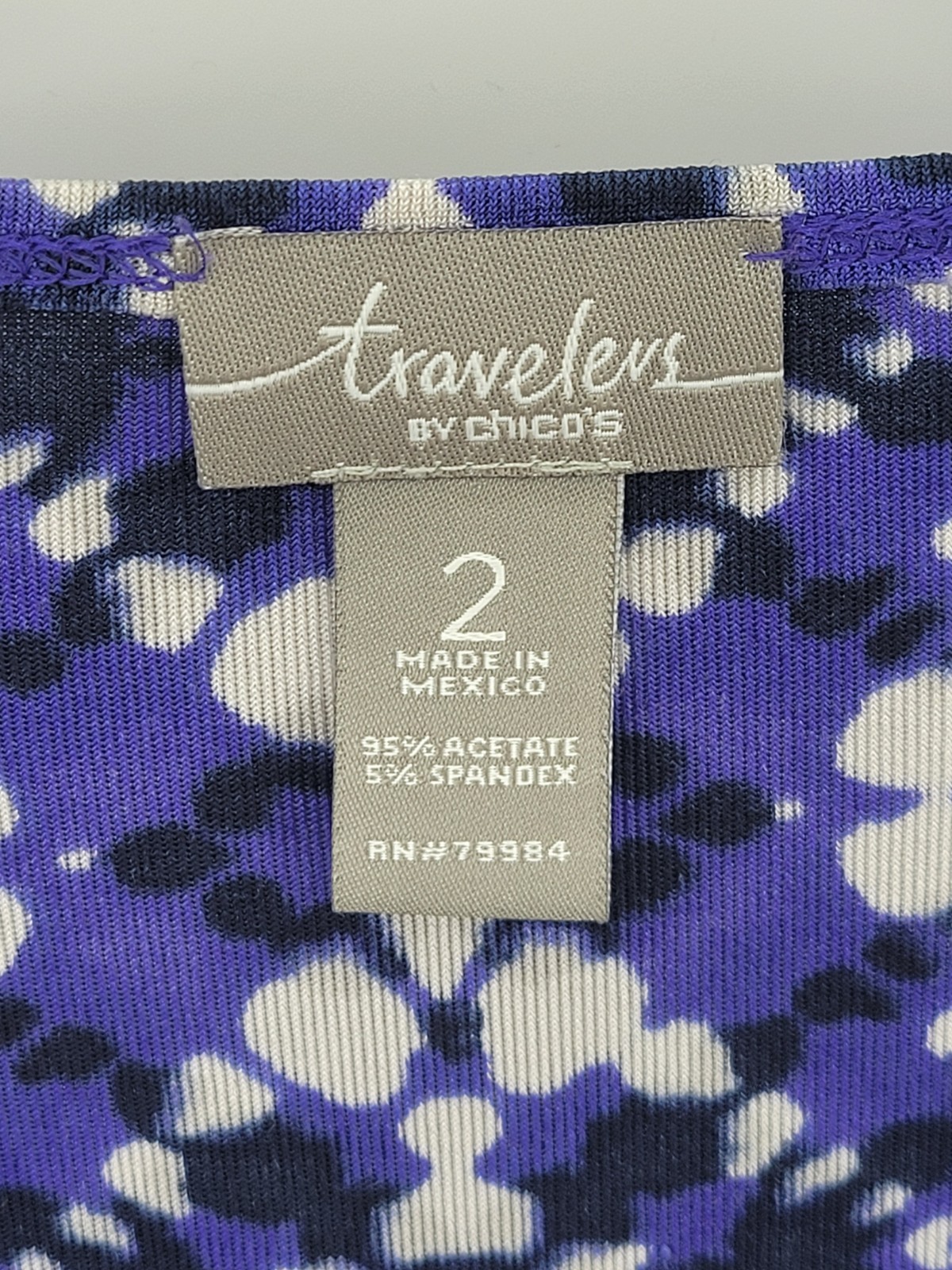 Chicos Travelers Top Womens Large Colorful Artsy Print Stretchy Short Sleeve
