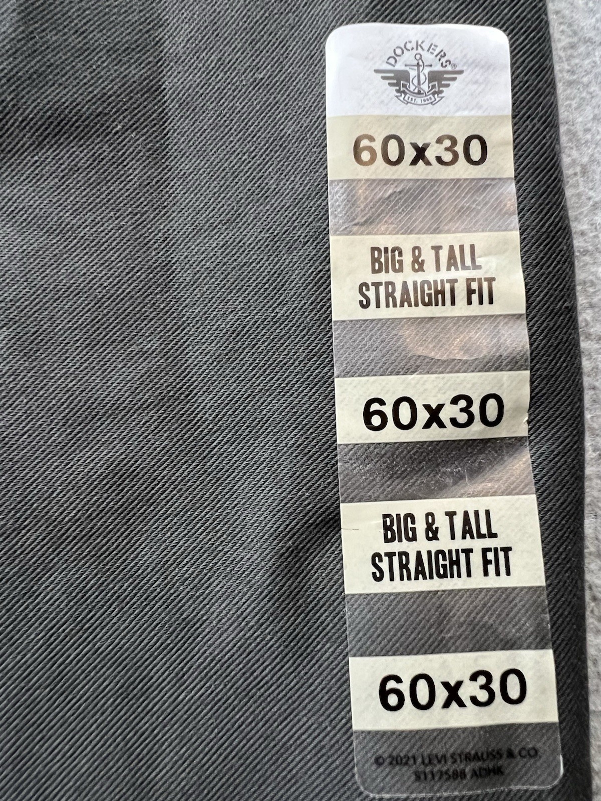 Dockers Men’s Comfort Smart Knit Chino Pants Straight Fit W60 L30 Dark Gray NWT