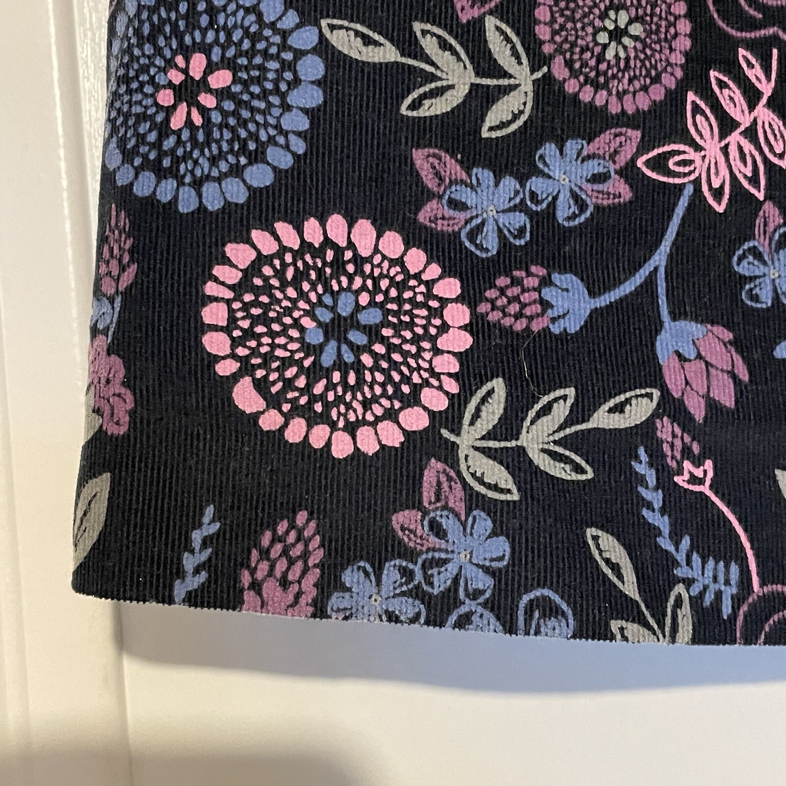 Ness Fine Needlecord Fully Lined Skirt size 8 Charcoal Floral Pink Pockets Vgc