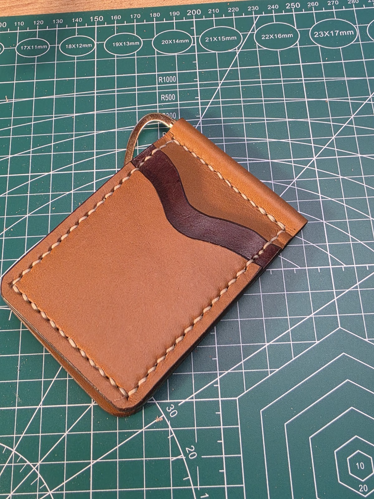 Hand Made Full Grain Leather Money Clip Hold 8 Cards.