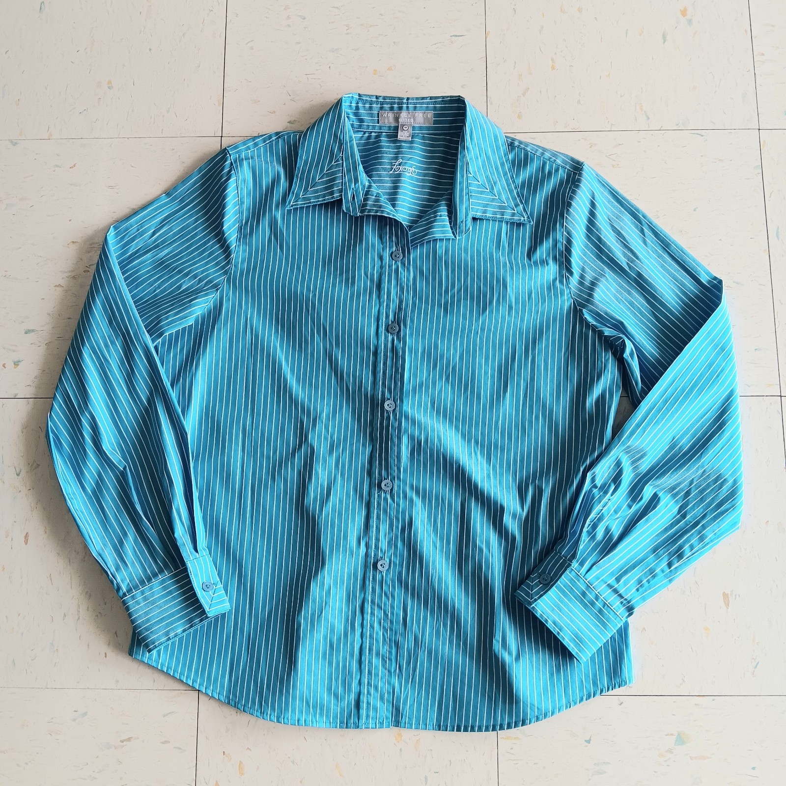 Foxcroft Non Iron Shaped Fit Shirt Women’s Size 10 Turquoise Stripes Button Up