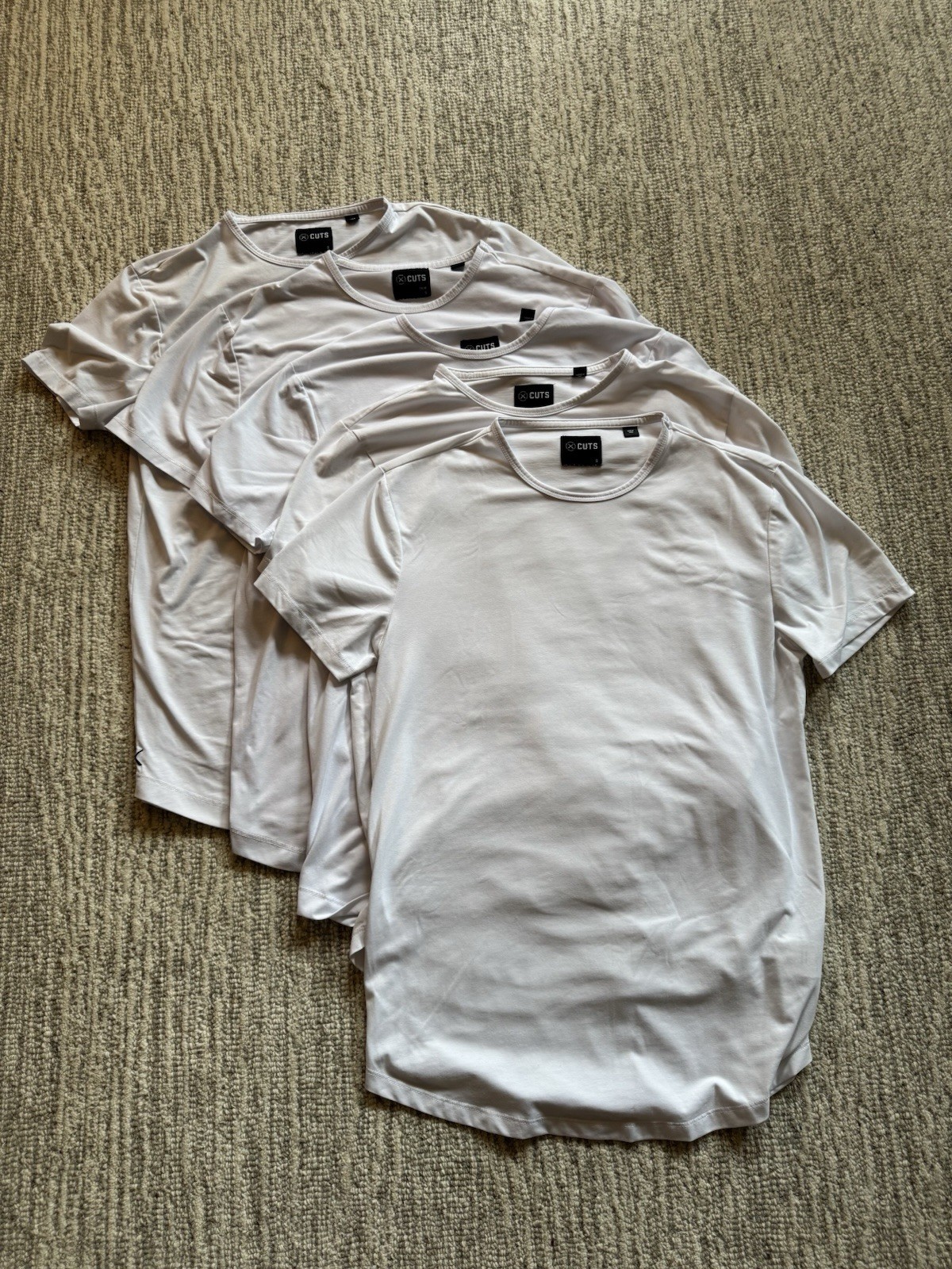 17 Pieces Huge Cuts / AO Men’s Small Bundle – Premium Basics Capsule Wardrobe