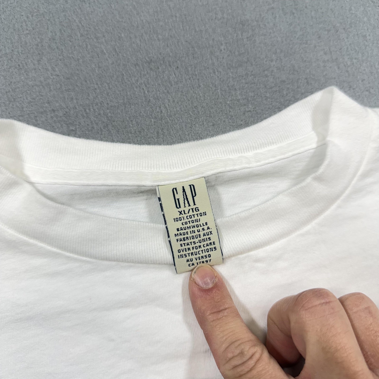 Vintage Gap Shirt Mens XL White American Quality Sportswear Graphic Tee USA 90s