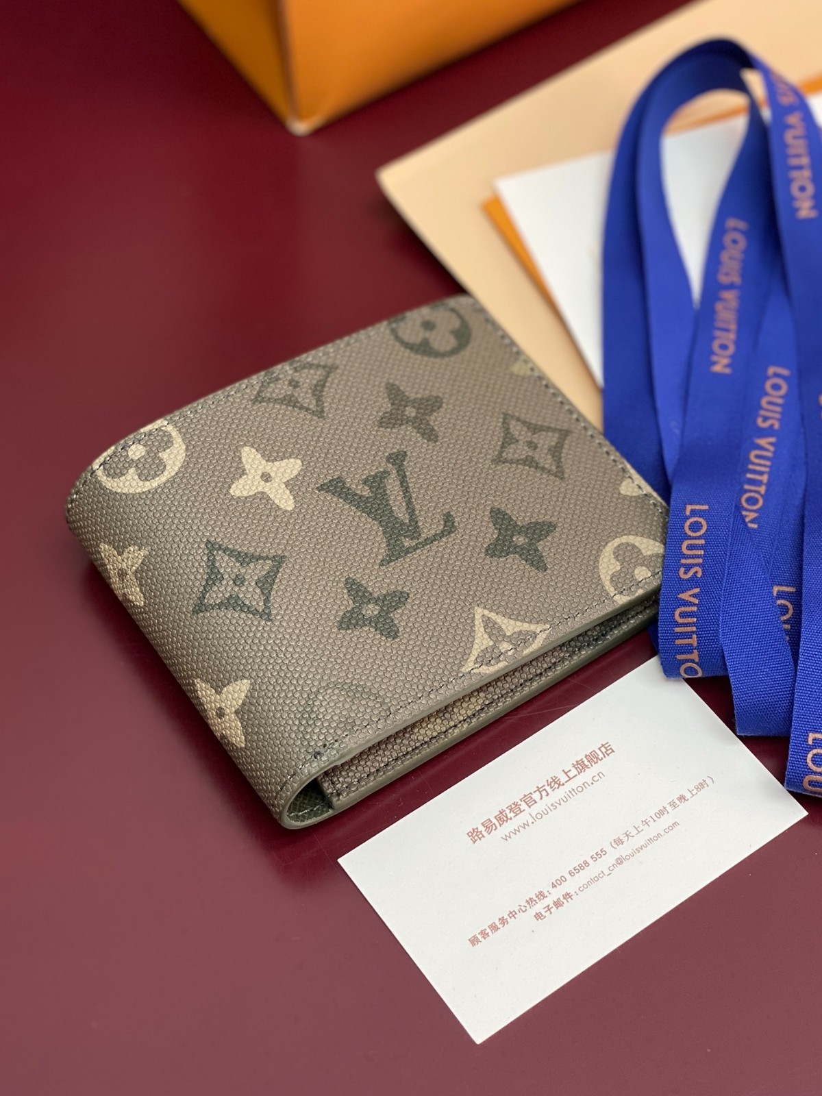 Louis Multiple Wallet Monogram Canvas Grey Brown New