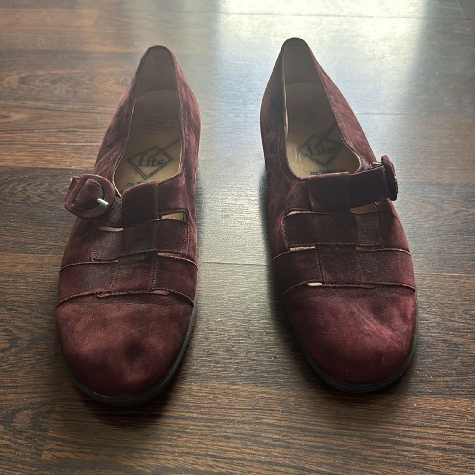 Fits By Theresia Suede Mary Jane’s Maroon 6.5