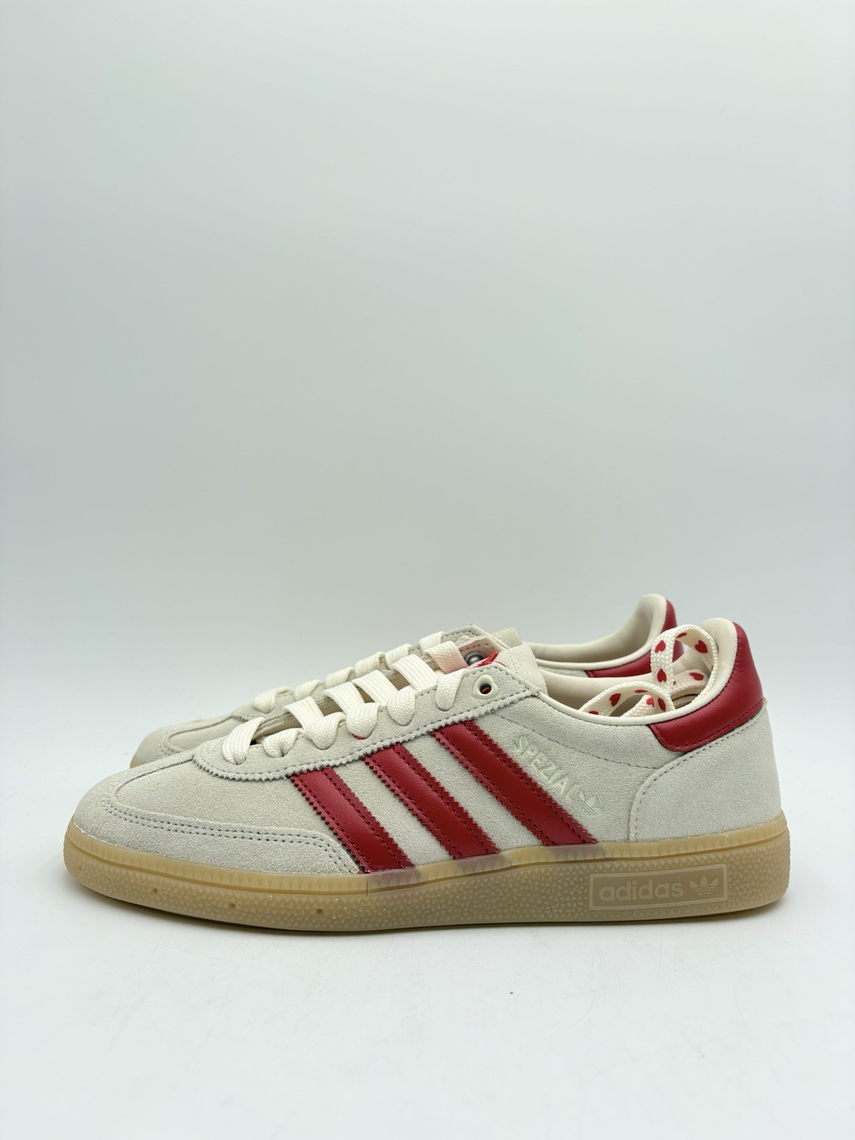 Adidas Women’s Handball Spezial Multiple Sizes White/Red Heart |KH9044|