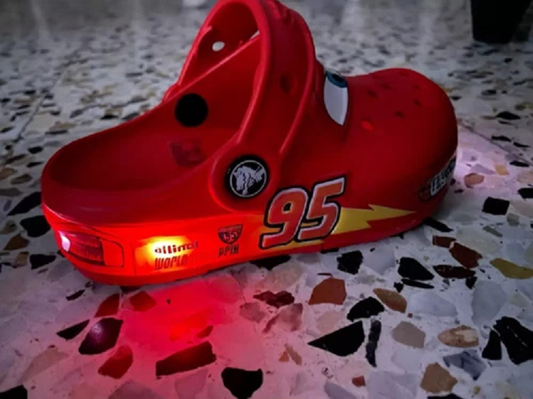 Kid’s LIGHT-UP Lightning McQueen Crocs boys girls Shoe Clog Disney C8-J3 Size **