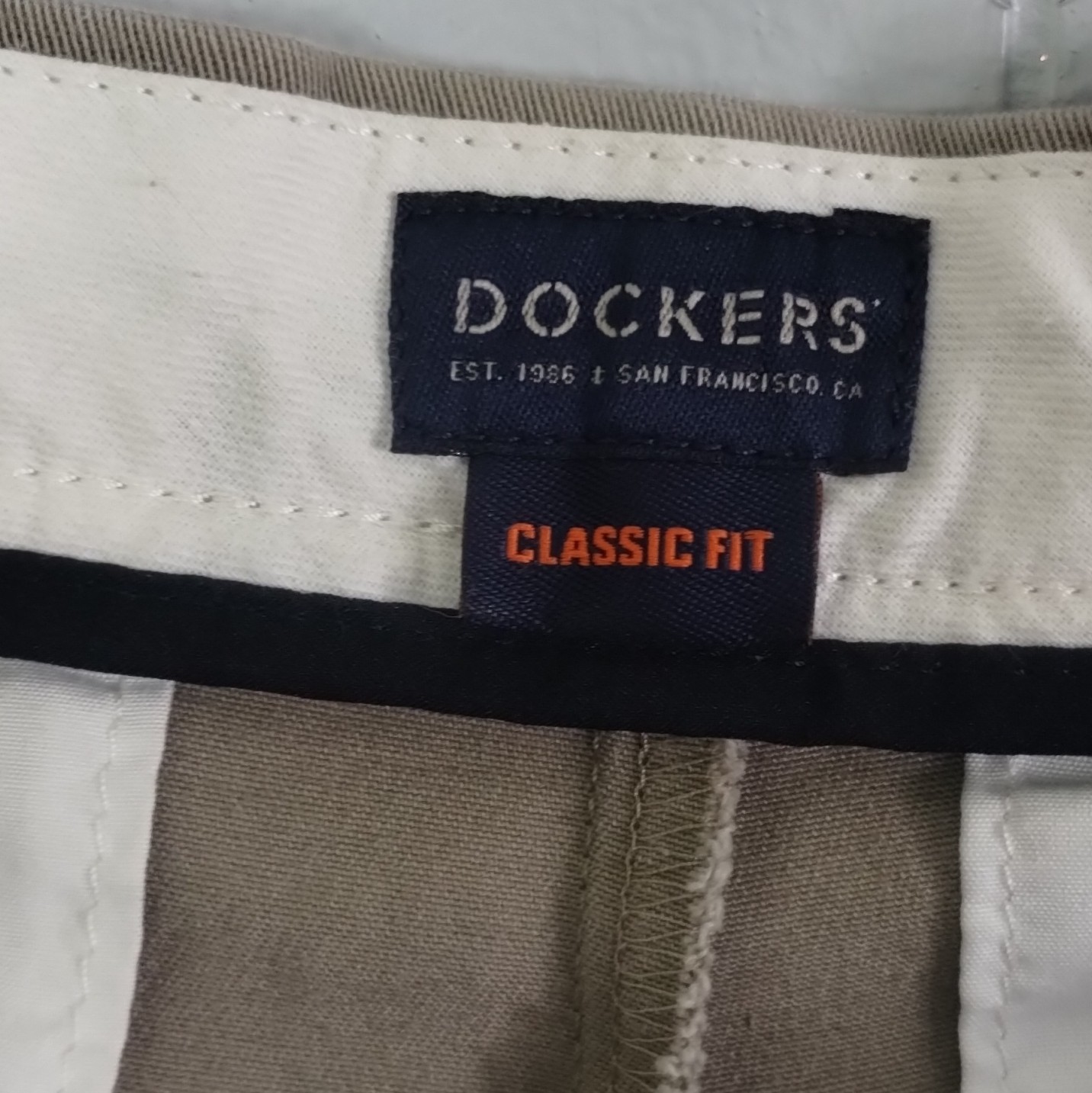 Dockers Classic Fit Khaki Cotton Twill Stretch Flat Front Straight Chino 36W