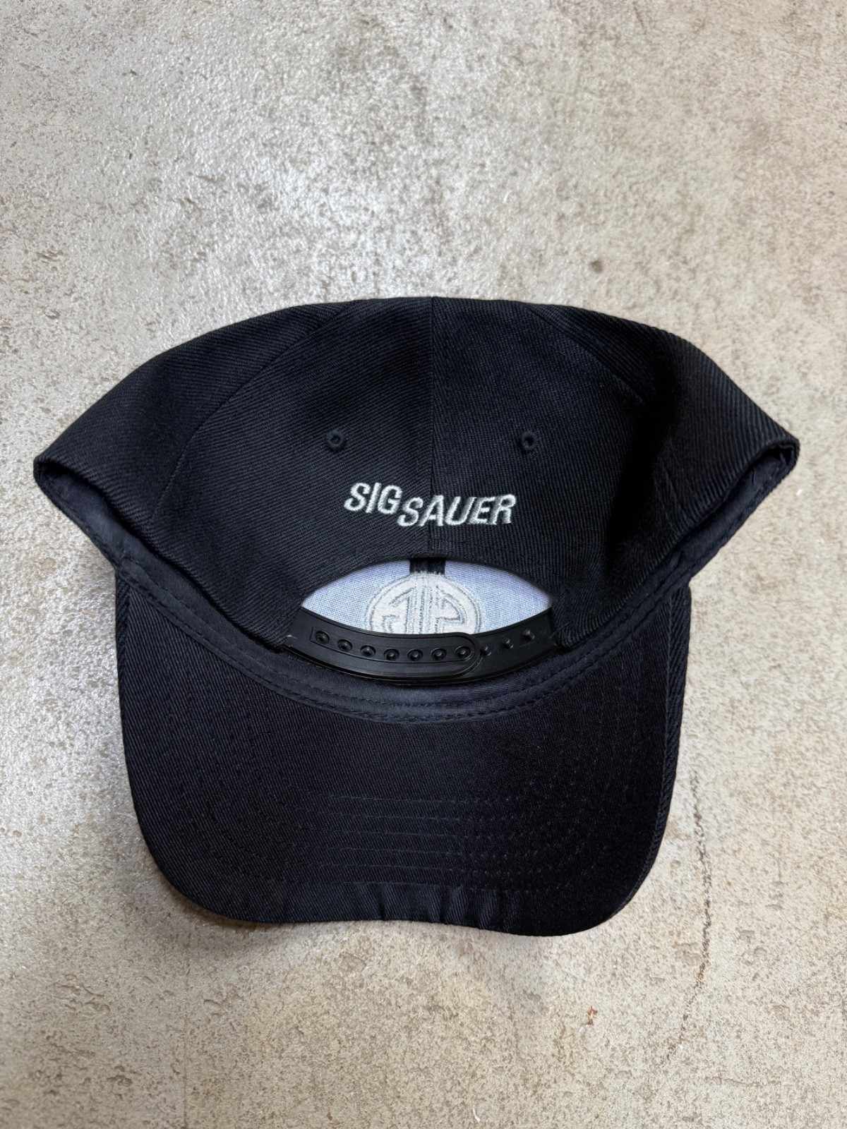 SIG SAUER Black Hat Adjustable Cap Solid Back – New With Tags w/ White Logo