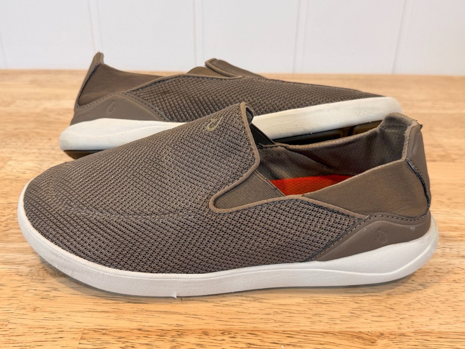 OluKai Nohea Pae Men’s Slip-On Sneakers Size 10