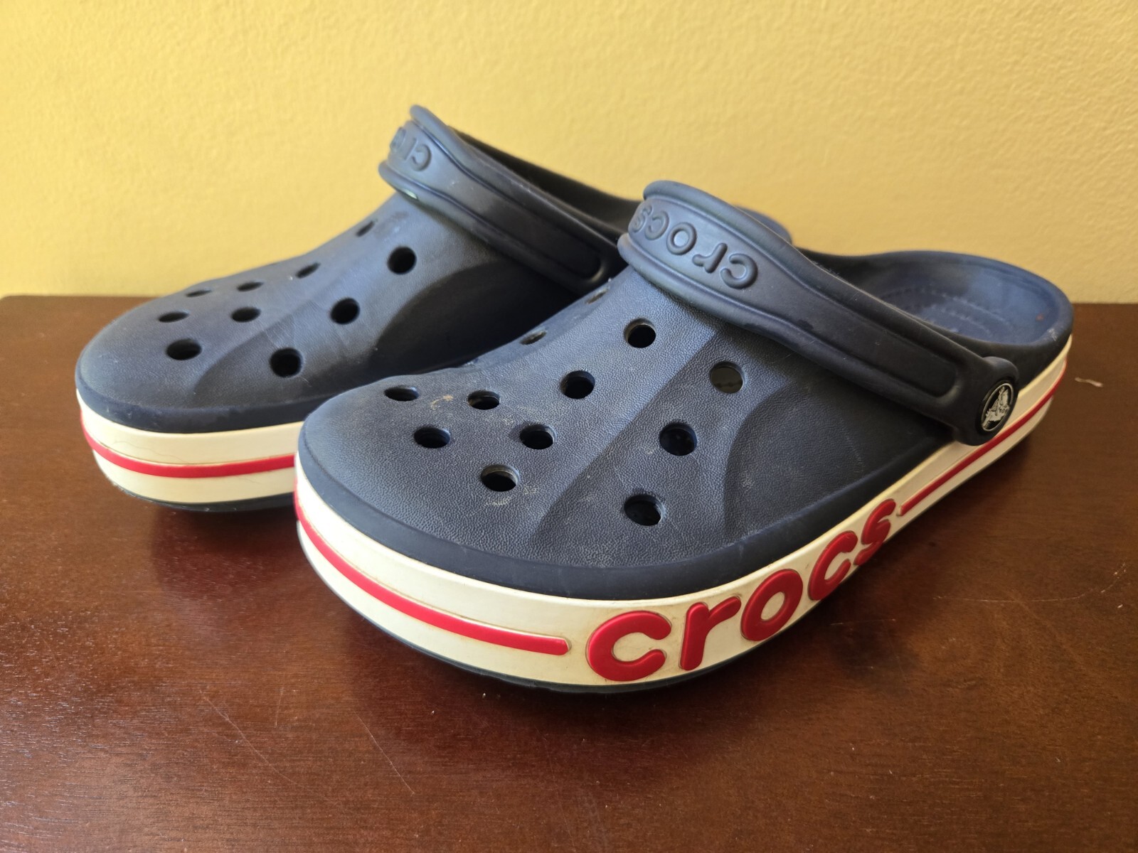 GUC Size M6 W8 Bayaband Clog Crocs sandals Navy Pepper