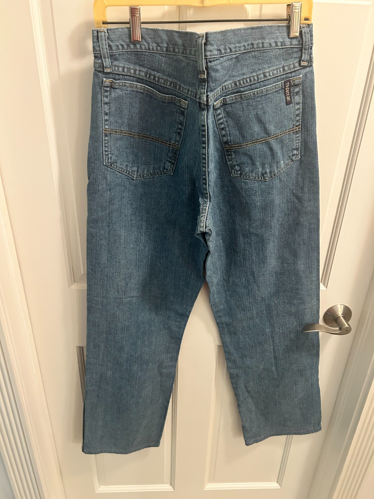 Men’s Wrangler Jeans Light Wash 32×32 Relaxed Fit