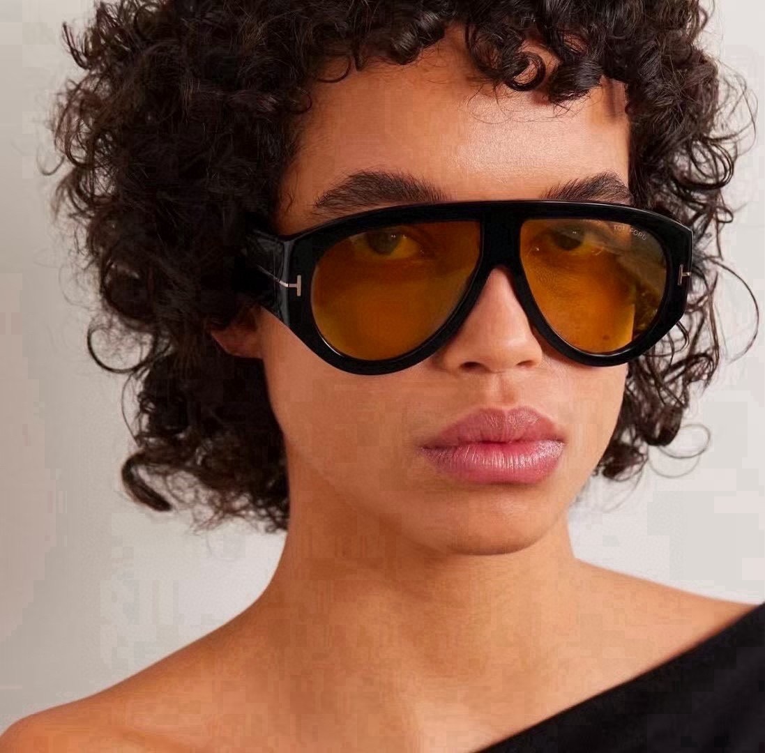 Tom Ford large black frame amber orange lens sunglasses TF1044 60-12-140