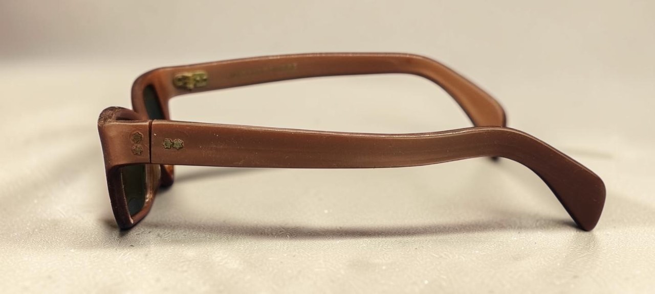 Vintage French Y2K Slim Rectangle Sunglasses Brown Frame Green Lenses Unisex