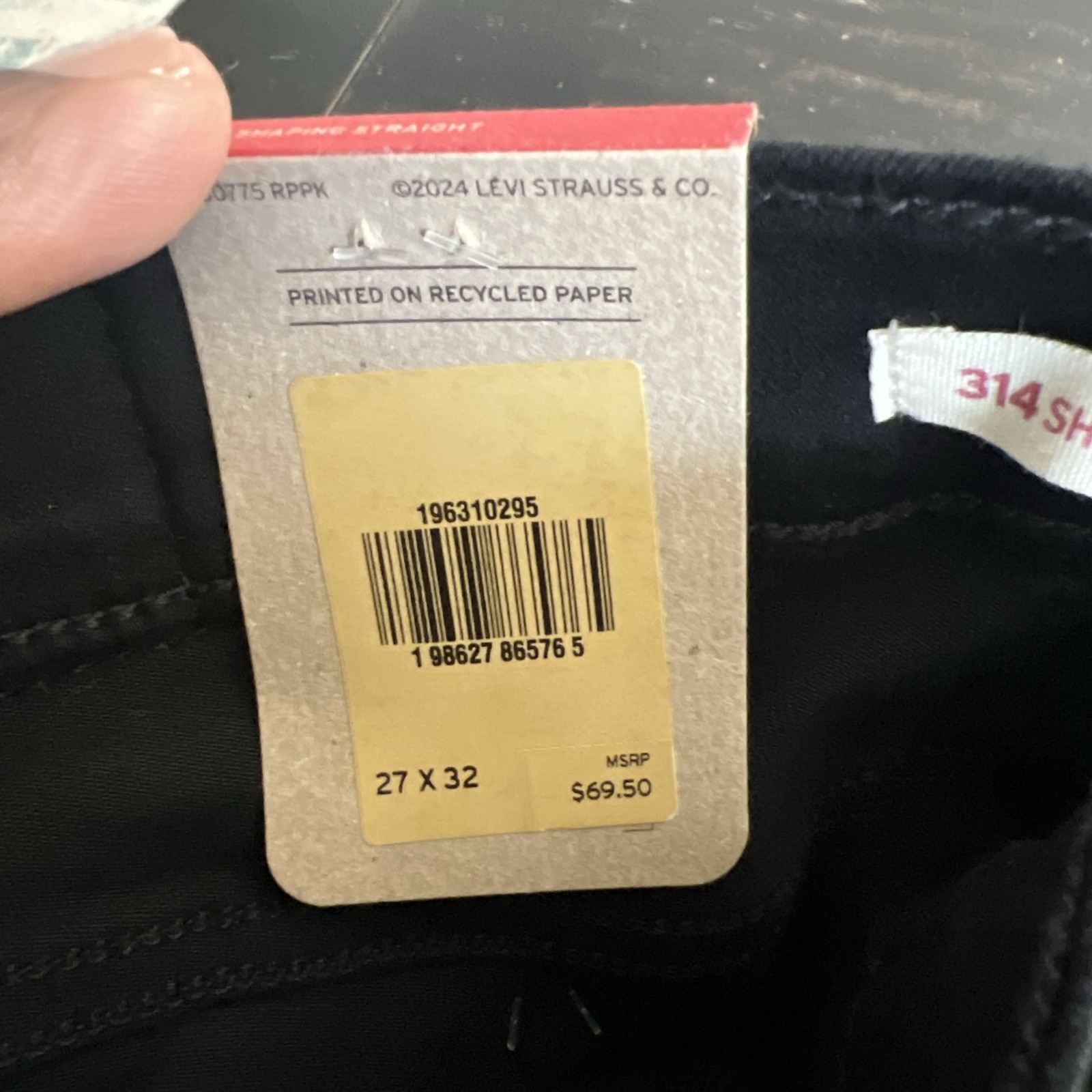 Levi’s Women’s 314 Shaping Straight Mid-Rise Stretch Denim Jean Size 4 27×32