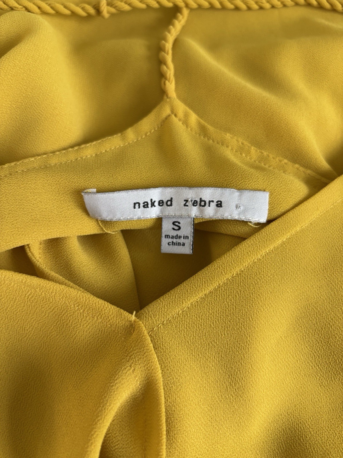Naked Zebra Yellow Solid Chiffon V-Neck Sleeveless Cami Tank Top Size S