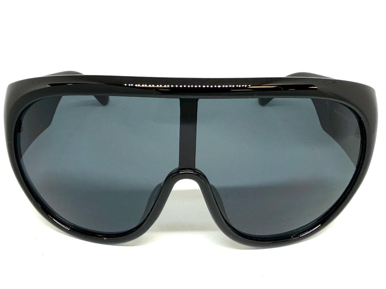 Oversize Exaggerated Modern Retro Wrap Shield SUNGLASSES Large Thick Black Frame