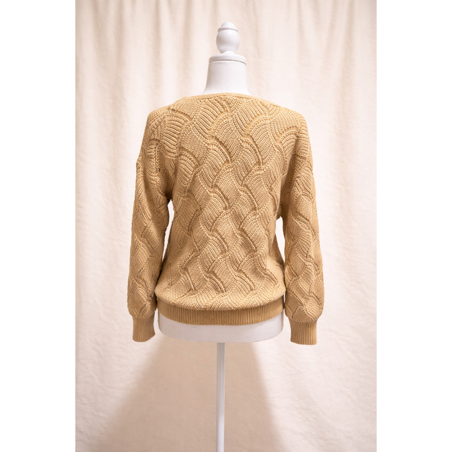 Moon and Madison Mustard Sweater Size S Cozy Minimalist Timeless Capsule Style