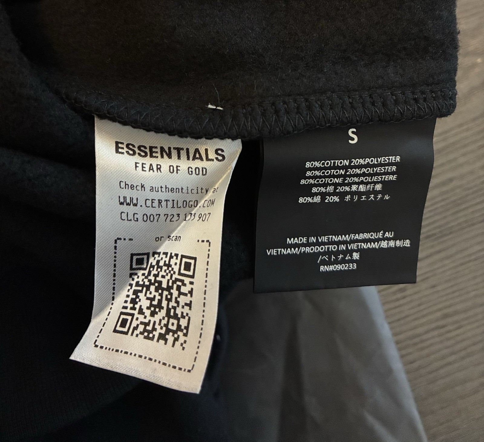 Fear of God Essentials Fleece Hoodie 2024 Black Authentic New Size SMALL