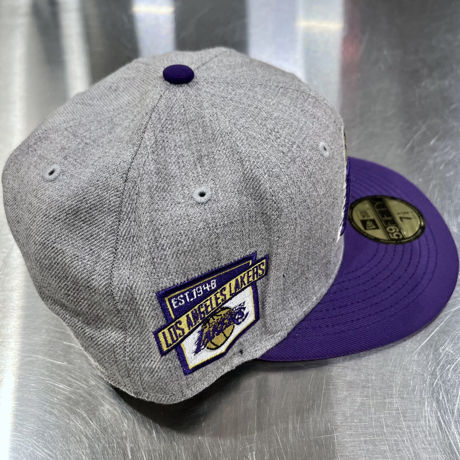 Los Angeles LA Lakers Logo Patch New Era 59FIFTY 2 Tone Fitted Hat 7 1/2