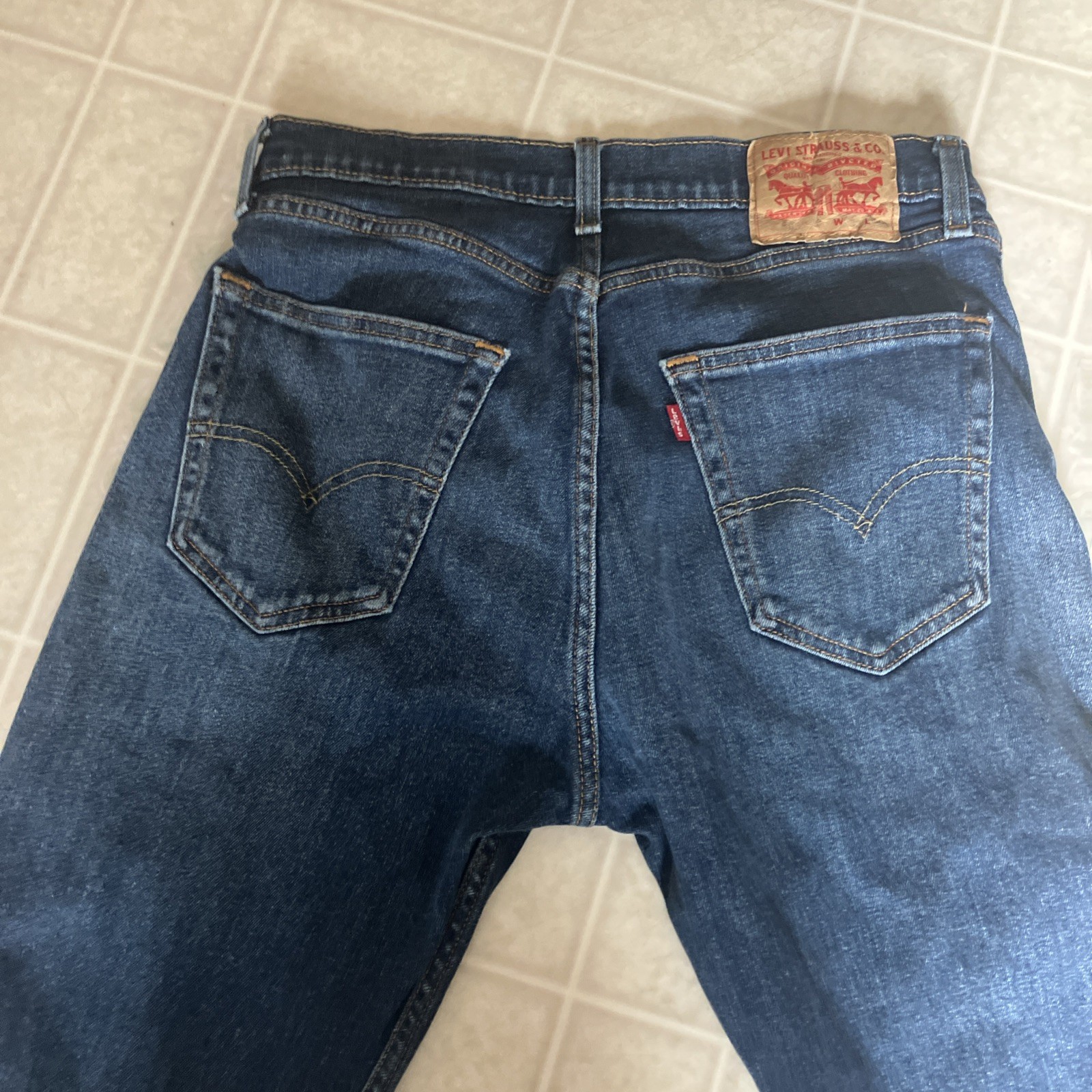 Levi’s Y2K Regular Fit Straight Blue Denim Jeans 5-Pocket Machine Washable