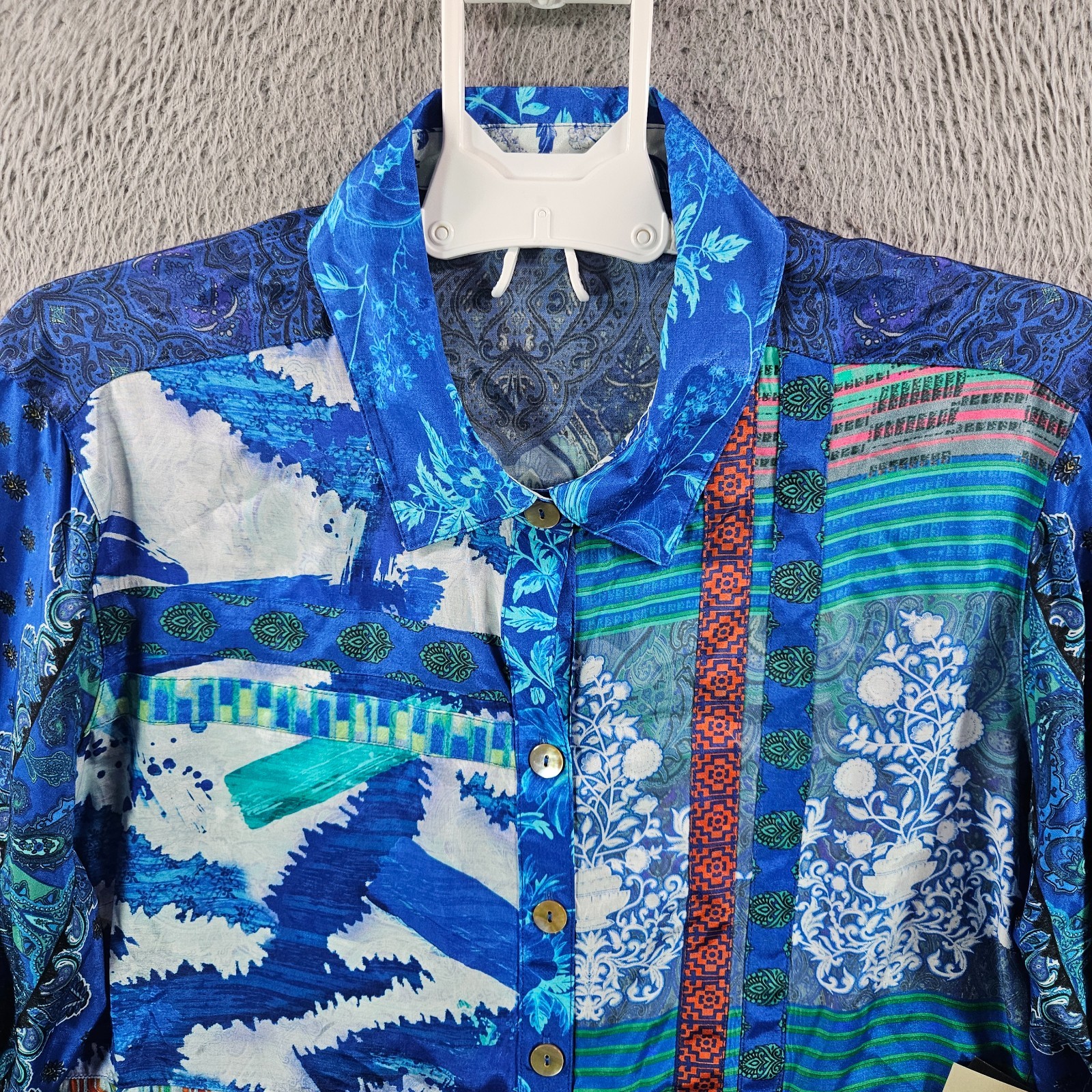 $119 NEW John Mark Shirt Top Women 1X Button Up Geometric Print Blue Tone