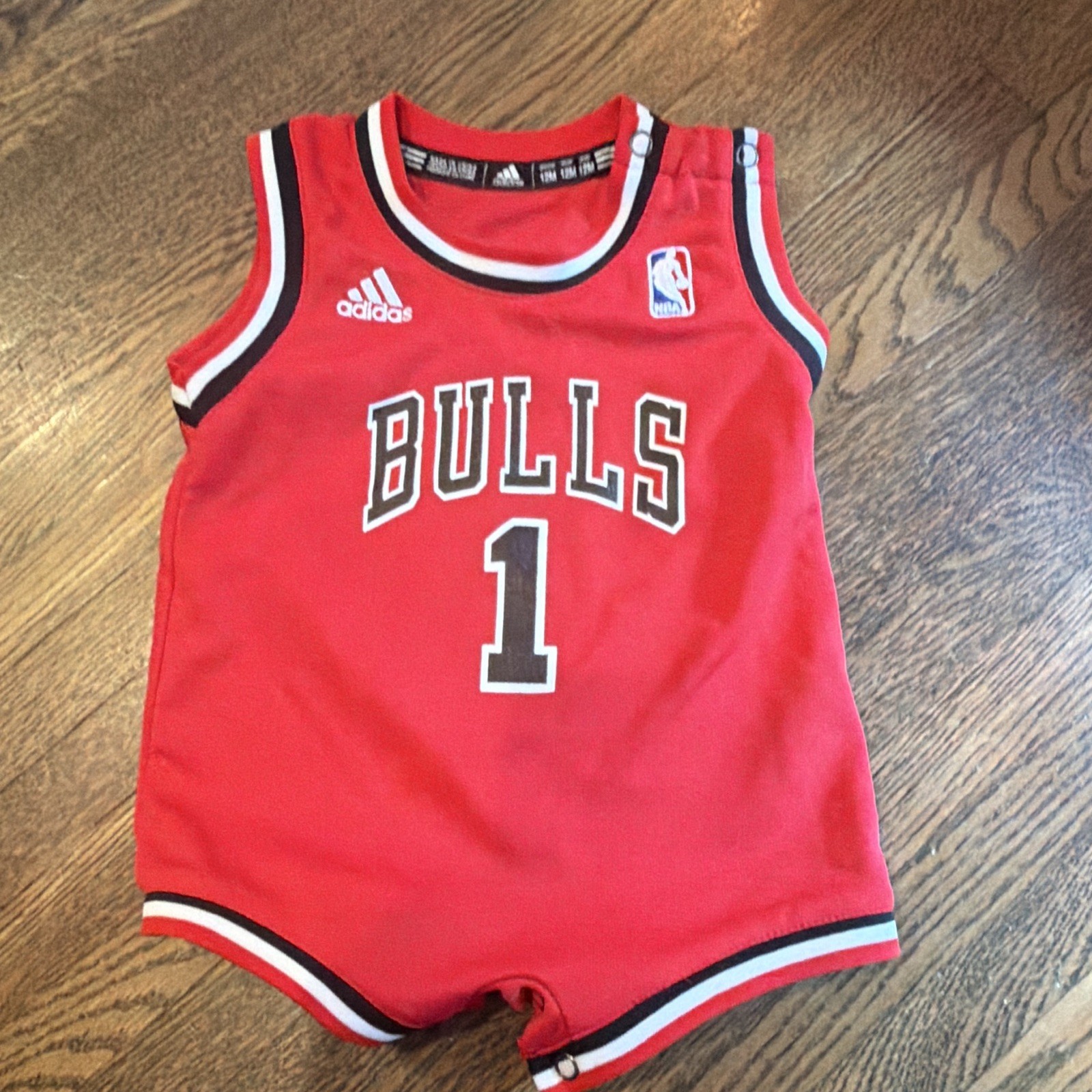 adidas NBA Chicago Bulls Derrick Rose #1 Red Mesh Romper One-Piece 12M Snap